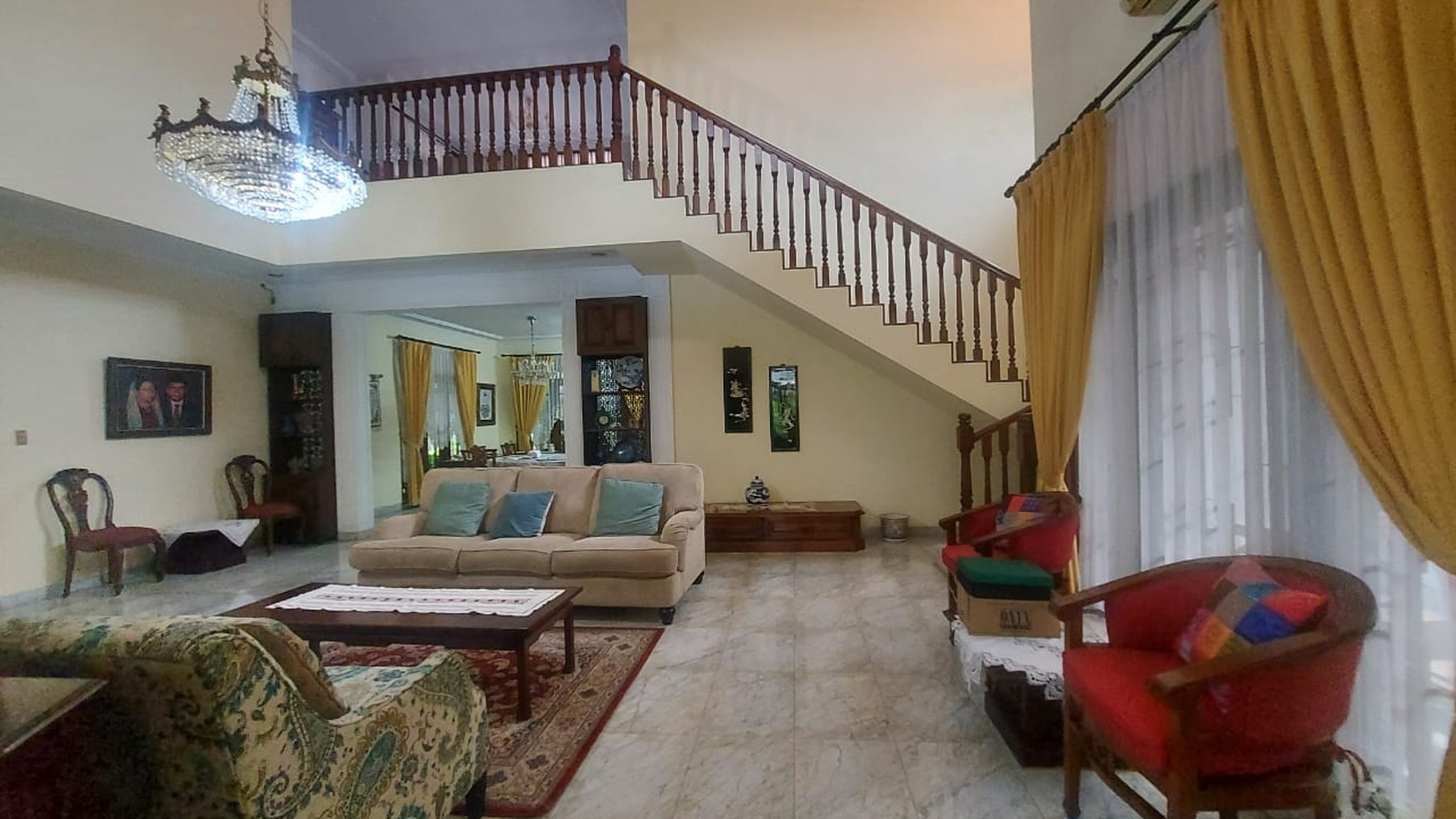 Rumah dalam komplek eklusif kebayoran baru, bulungan. jakarta selatan.