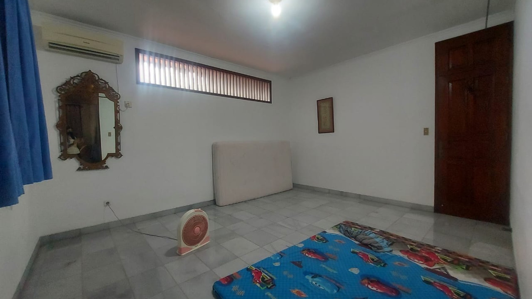 Rumah dalam komplek eklusif kebayoran baru, bulungan. jakarta selatan.