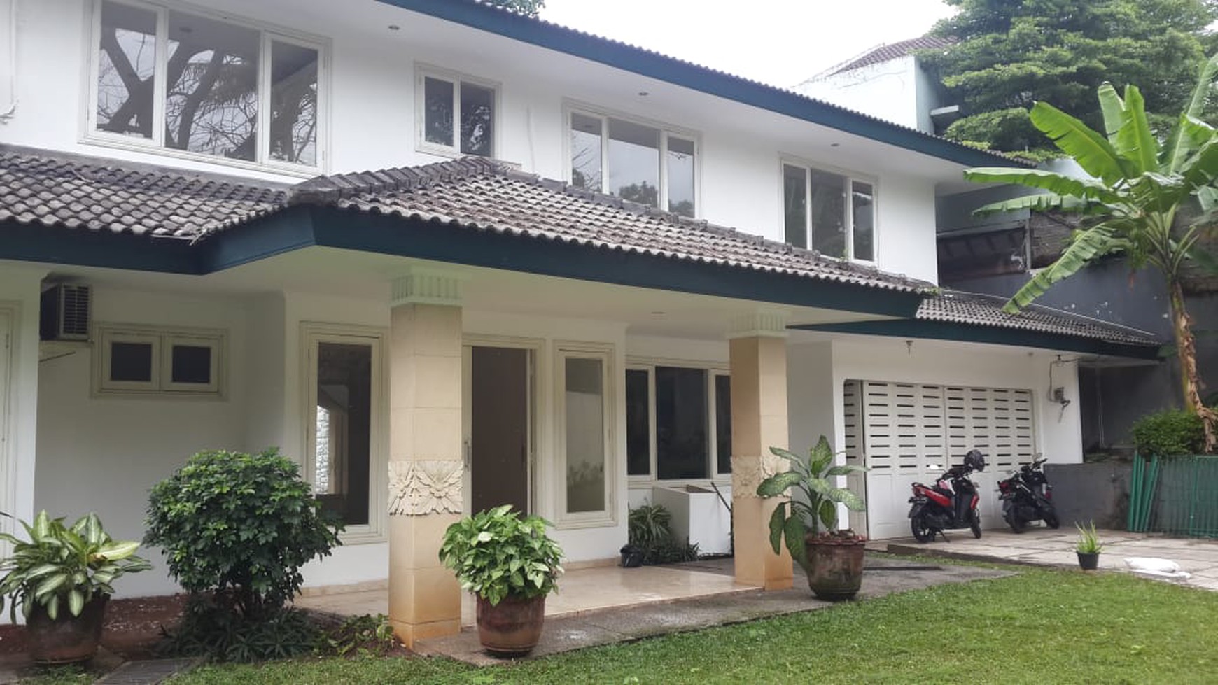 Rumah luas dan nyaman di cilandak simatupang, jakarta selatan