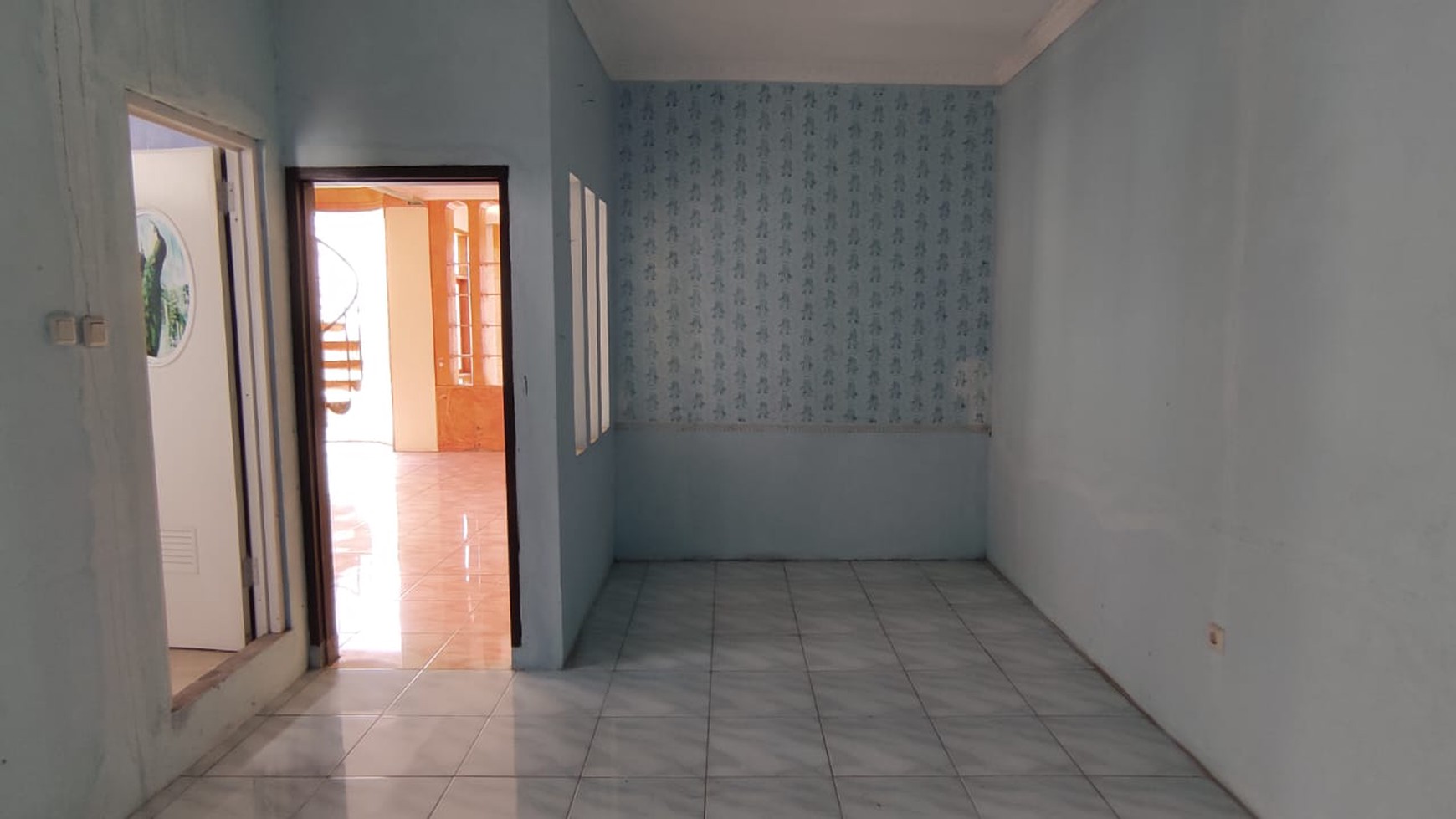 Rumah huk 3 (tiga) lantai di Griya Asri Cahaya Cipageran - Cimahi