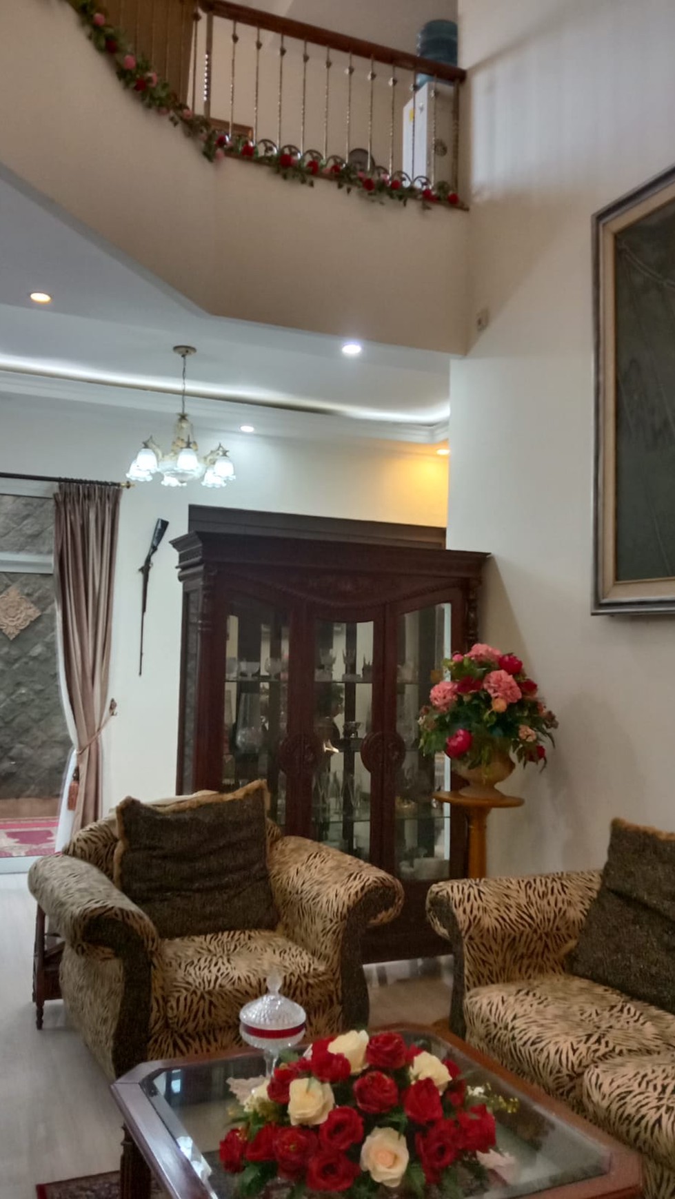 Rumah bagus di komplek polri ampera jaksel.