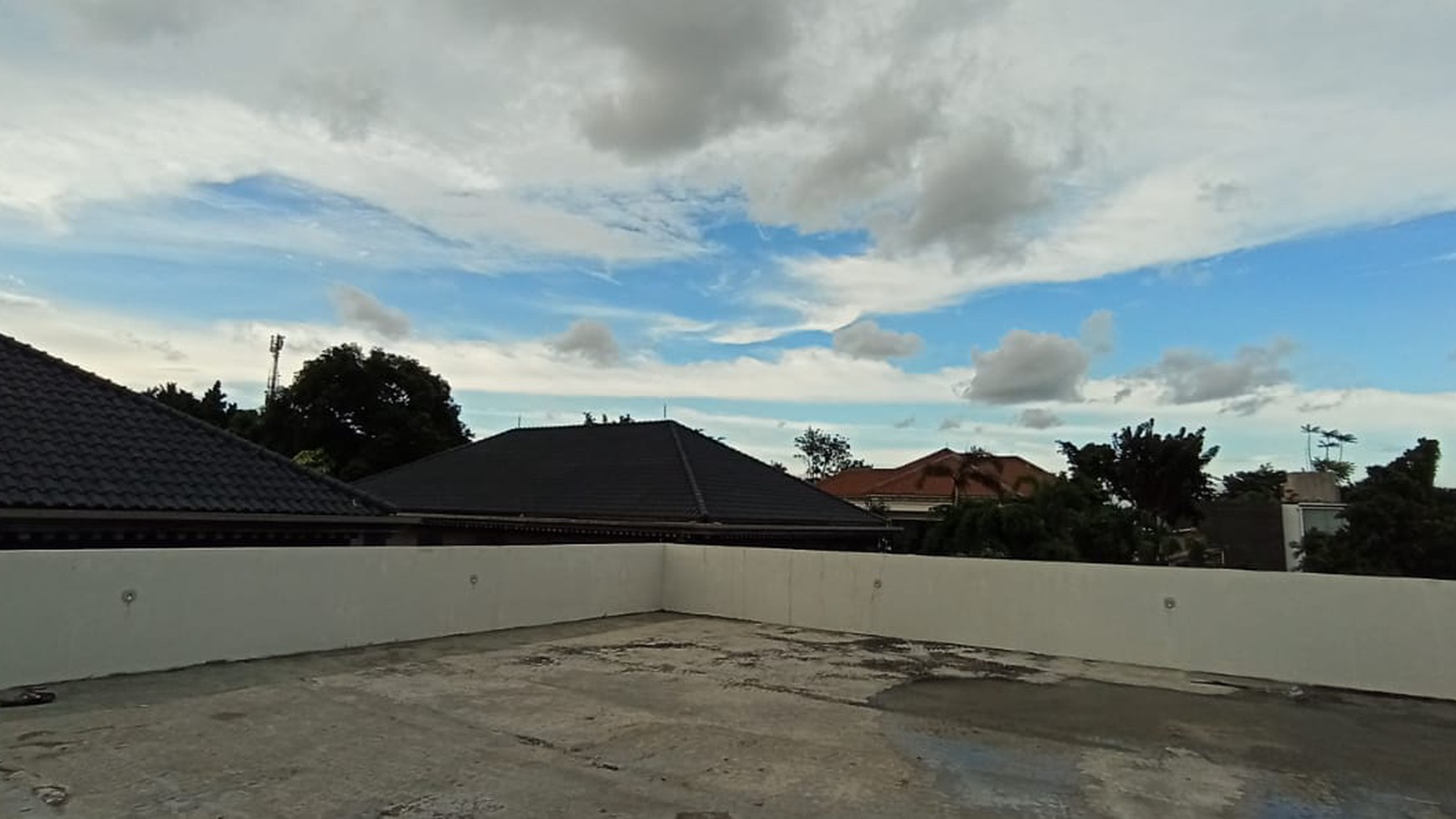 Brand new modern house in kemang jaksel.