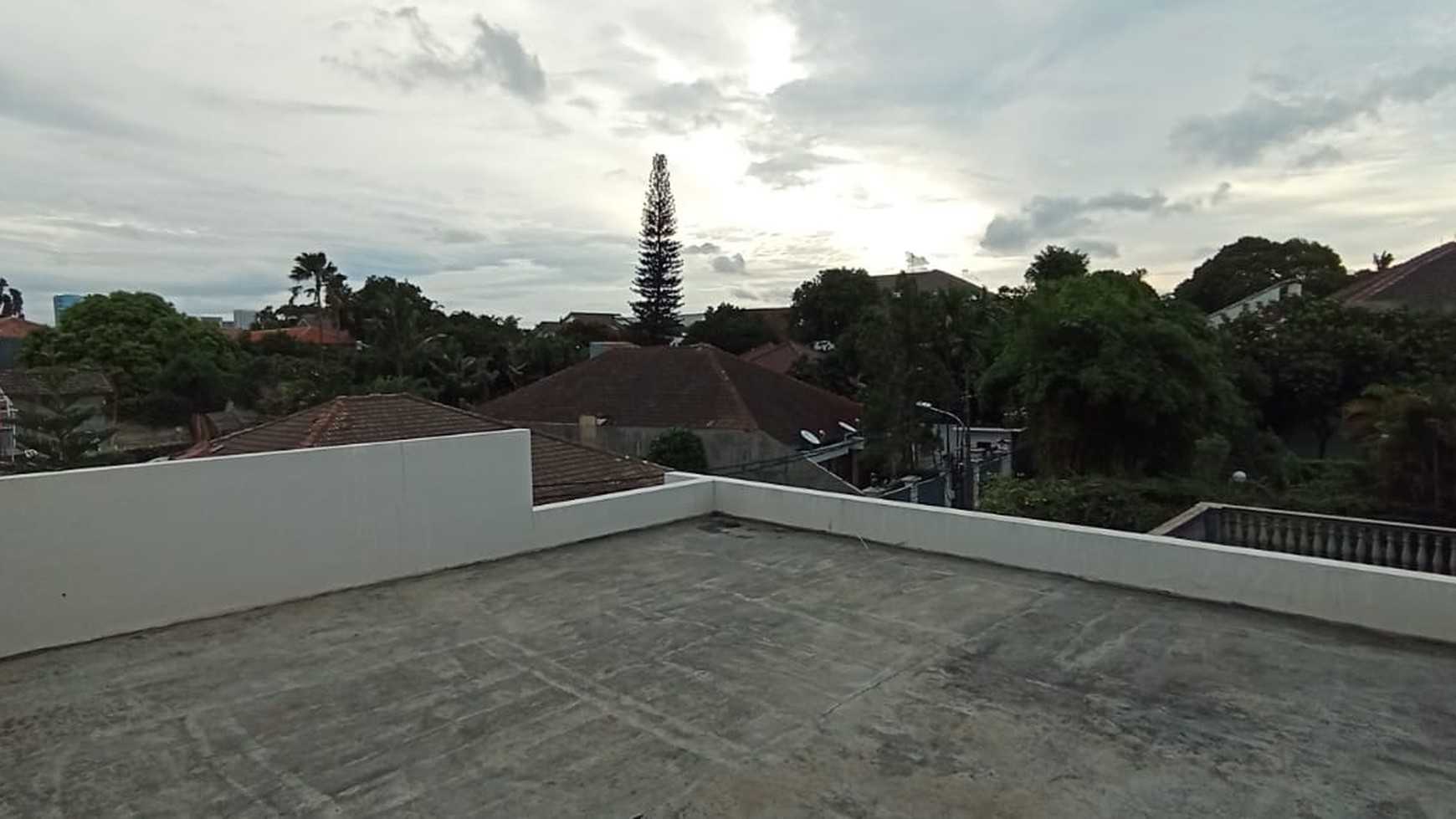 Brand new modern house in kemang jaksel.
