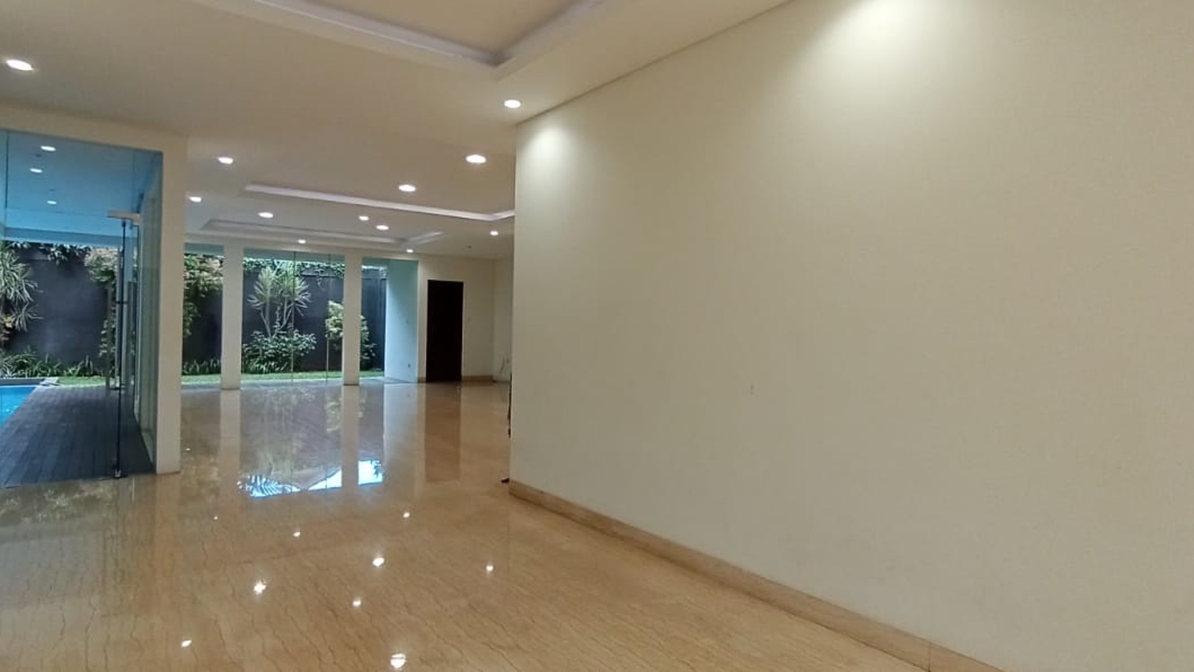 Brand new modern house in kemang jaksel.