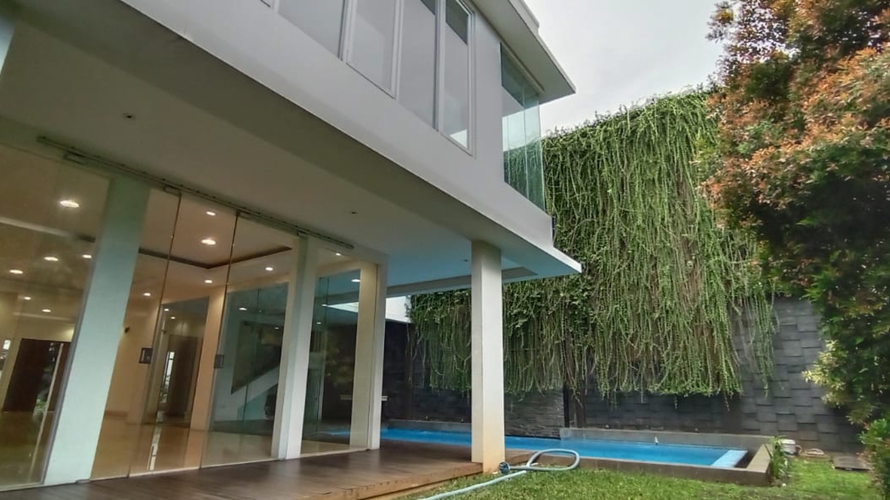 Brand new modern house in kemang jaksel.