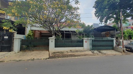 Dijual rumah lama di Tebet - Jakarta Selatan