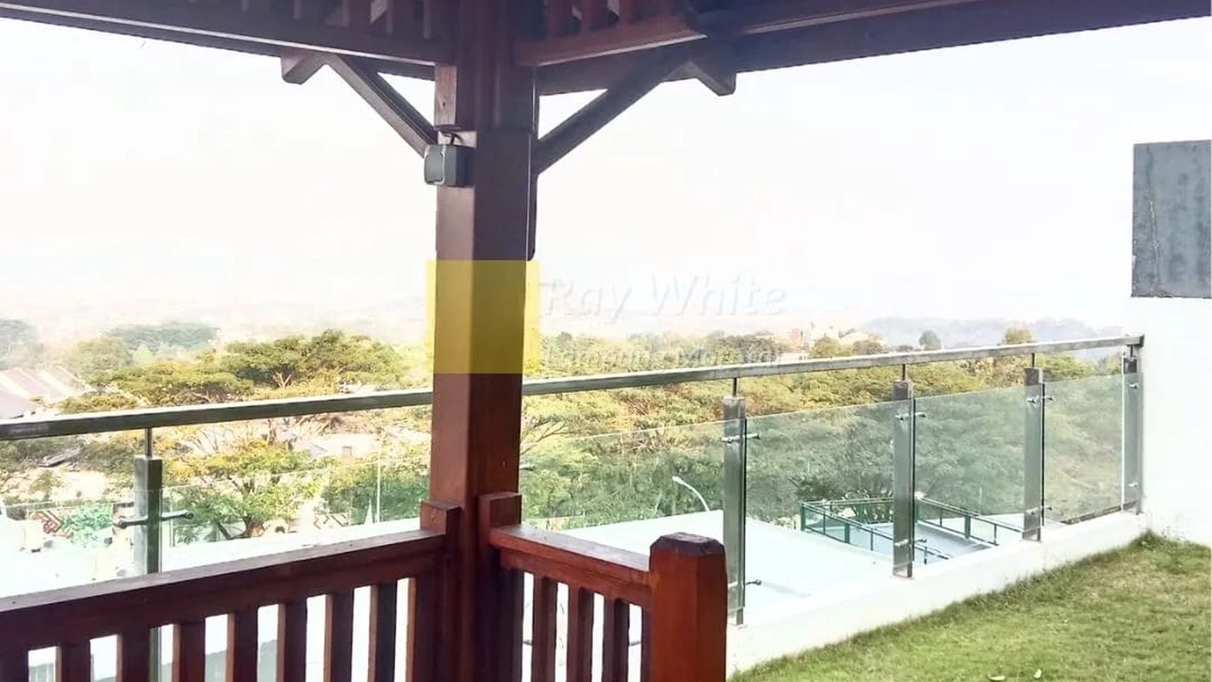 Dijual Rumah Dengan 3 View: View Kota, View Gunung dan View Laut