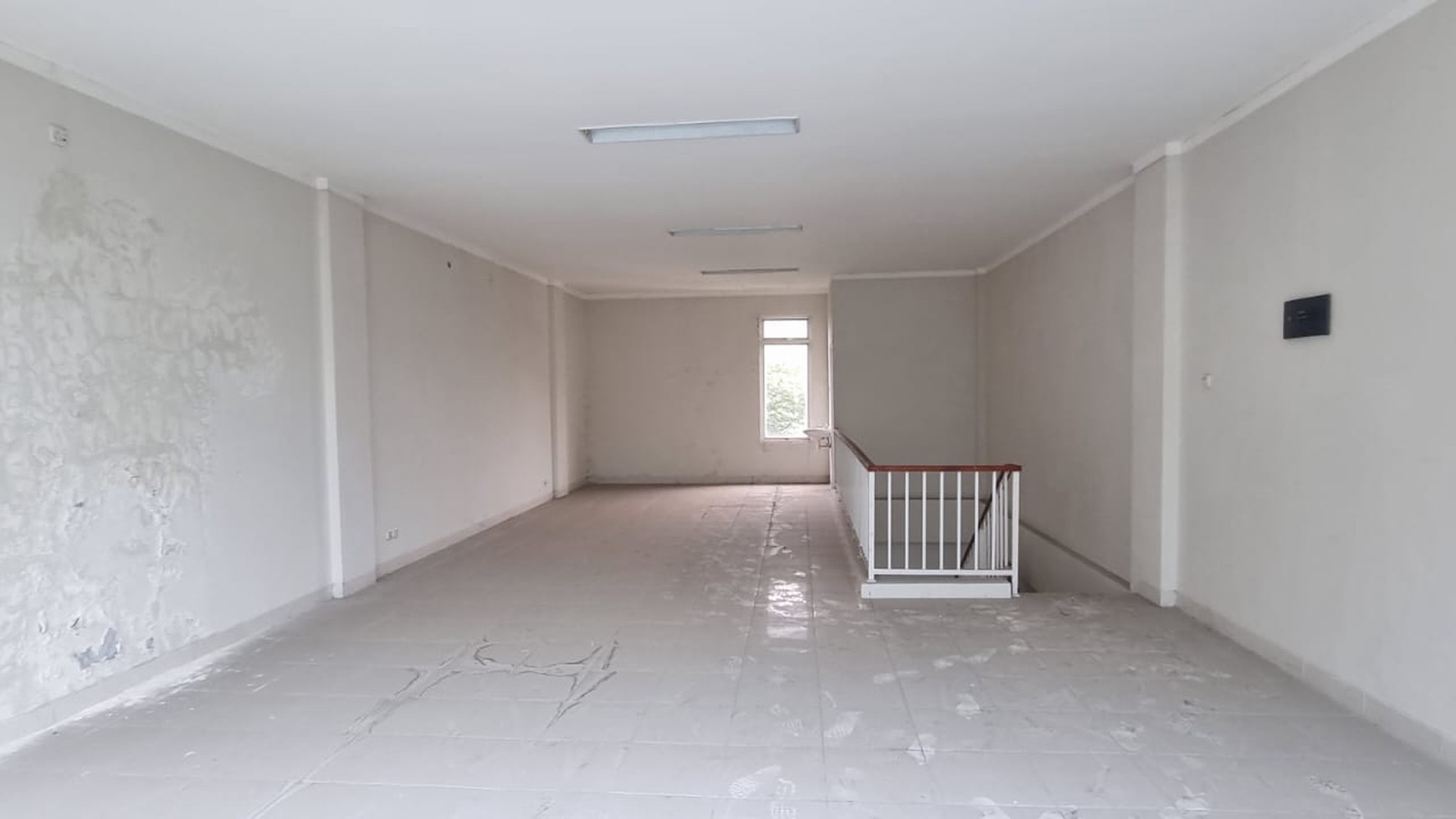 Ruko 3 Lantai Siap Pakai dan Lokasi Strategis @Bintaro Sektor 9