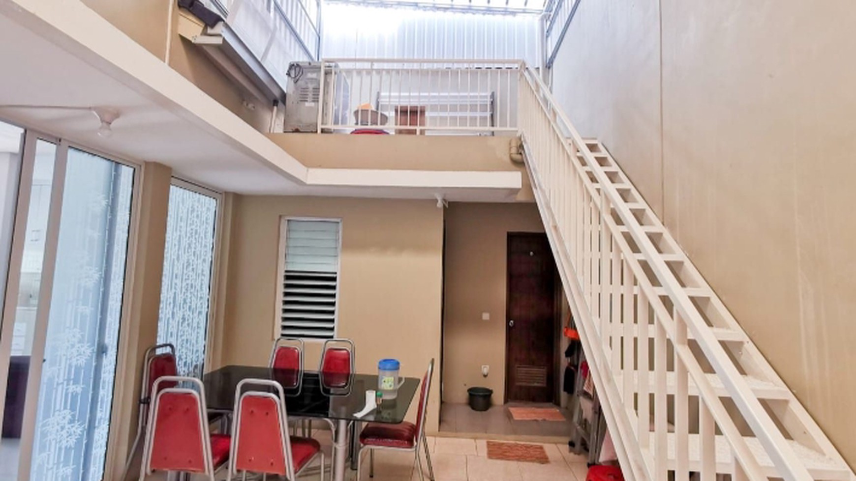 Disewakan Rumah furnished disamping Club House terlengkap BSD Central