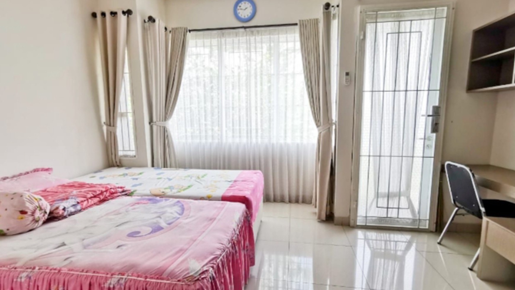 Disewakan Rumah furnished disamping Club House terlengkap BSD Central