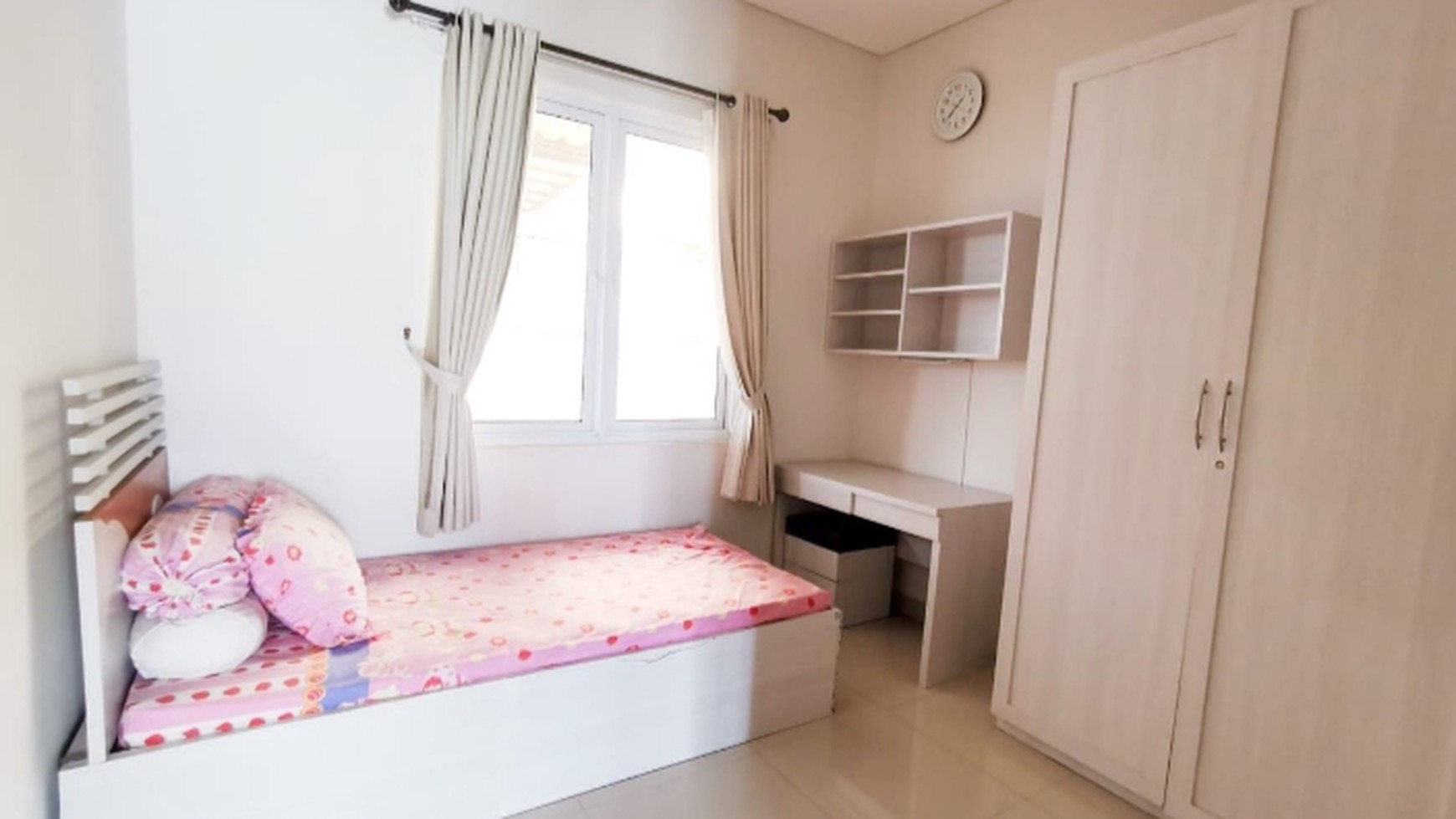 Disewakan Rumah furnished disamping Club House terlengkap BSD Central