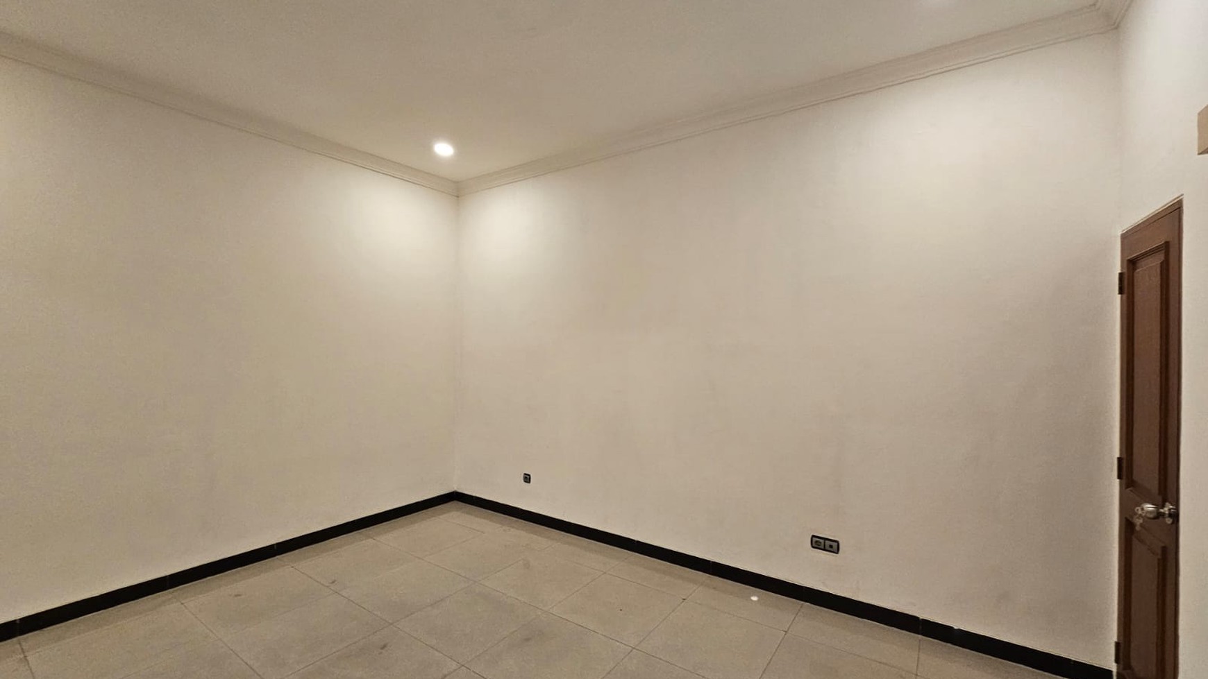 Rumah Bagus,lokasi ok,nyaman di Pondok Indah
