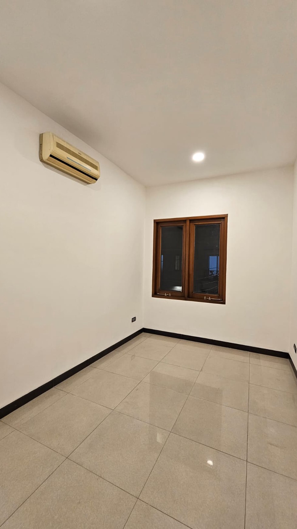 Rumah Bagus,lokasi ok,nyaman di Pondok Indah