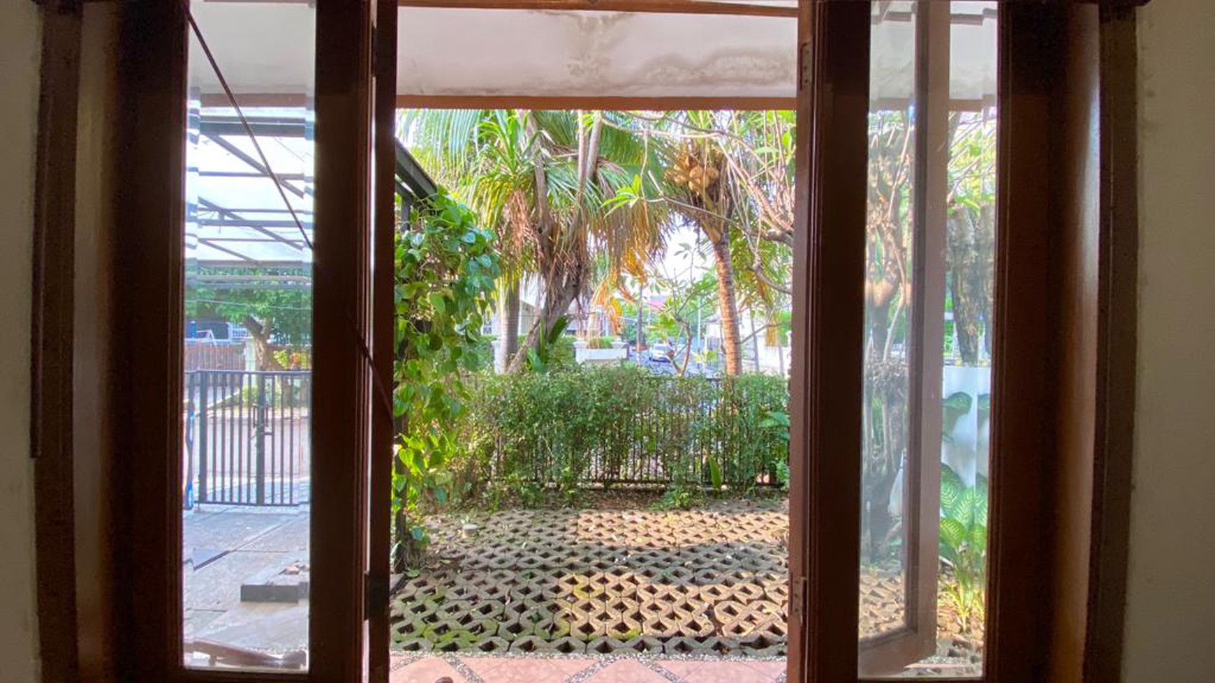 Rumah Cantik,siap huni di Pondok Indah Jakarta Selatan