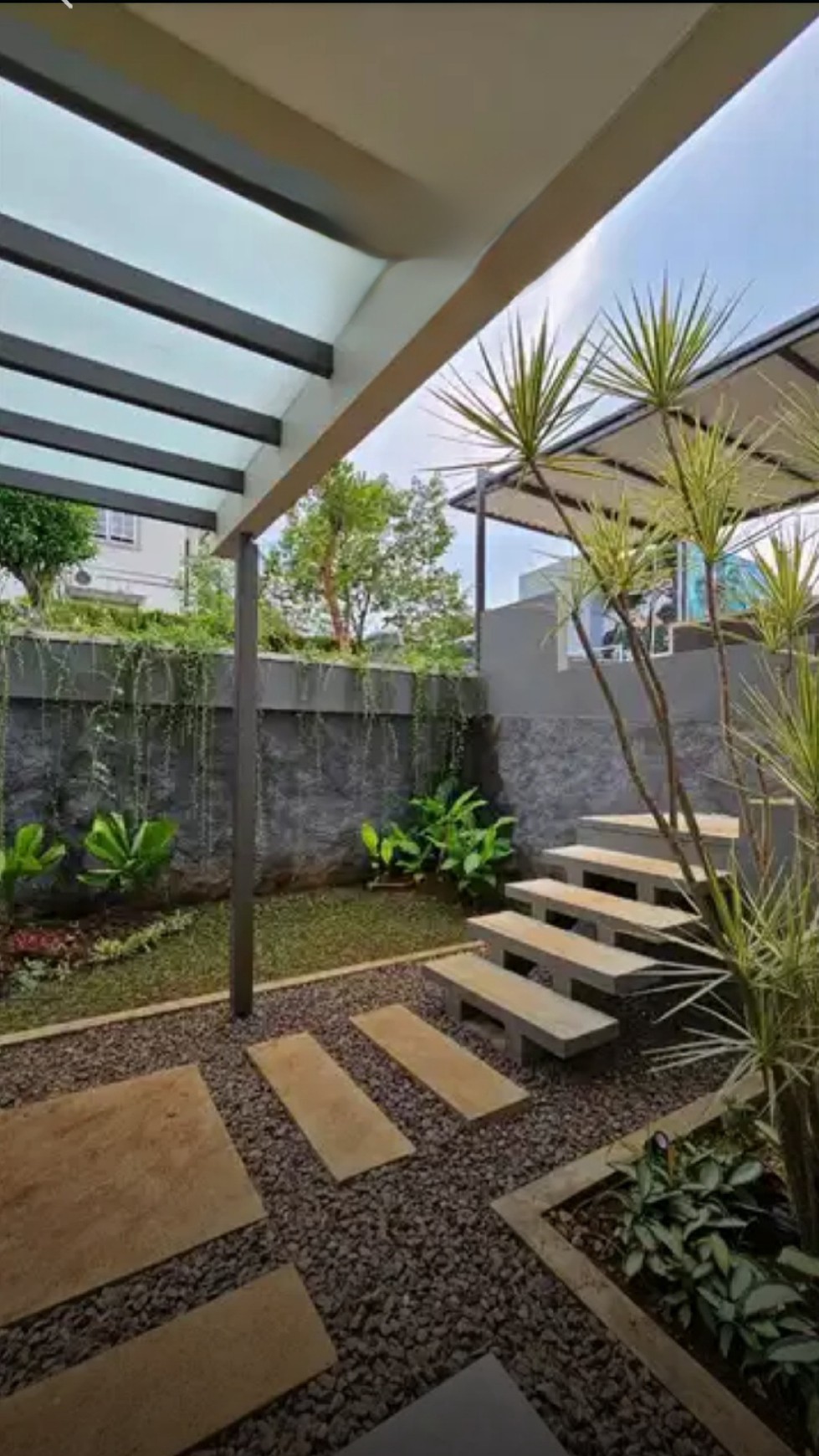 MURAH LUAS Dijual Rumah Villa Taman Dayu Pandaan Pasuruan JATIM BONUS SEMI Furniture - Best View - Lokasi Bagus  Siap Huni 