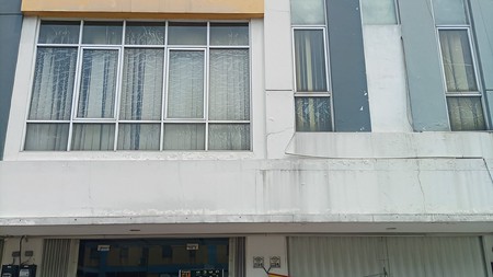 Ruko Gandeng cocok untuk usaha dan kantor Lokasi Strategis