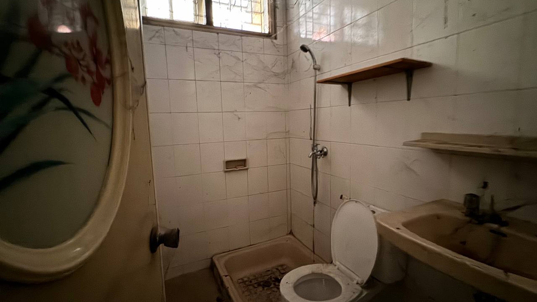 Jakasampurna persada kemala rumah hitug tanah  dekat tol becakayu