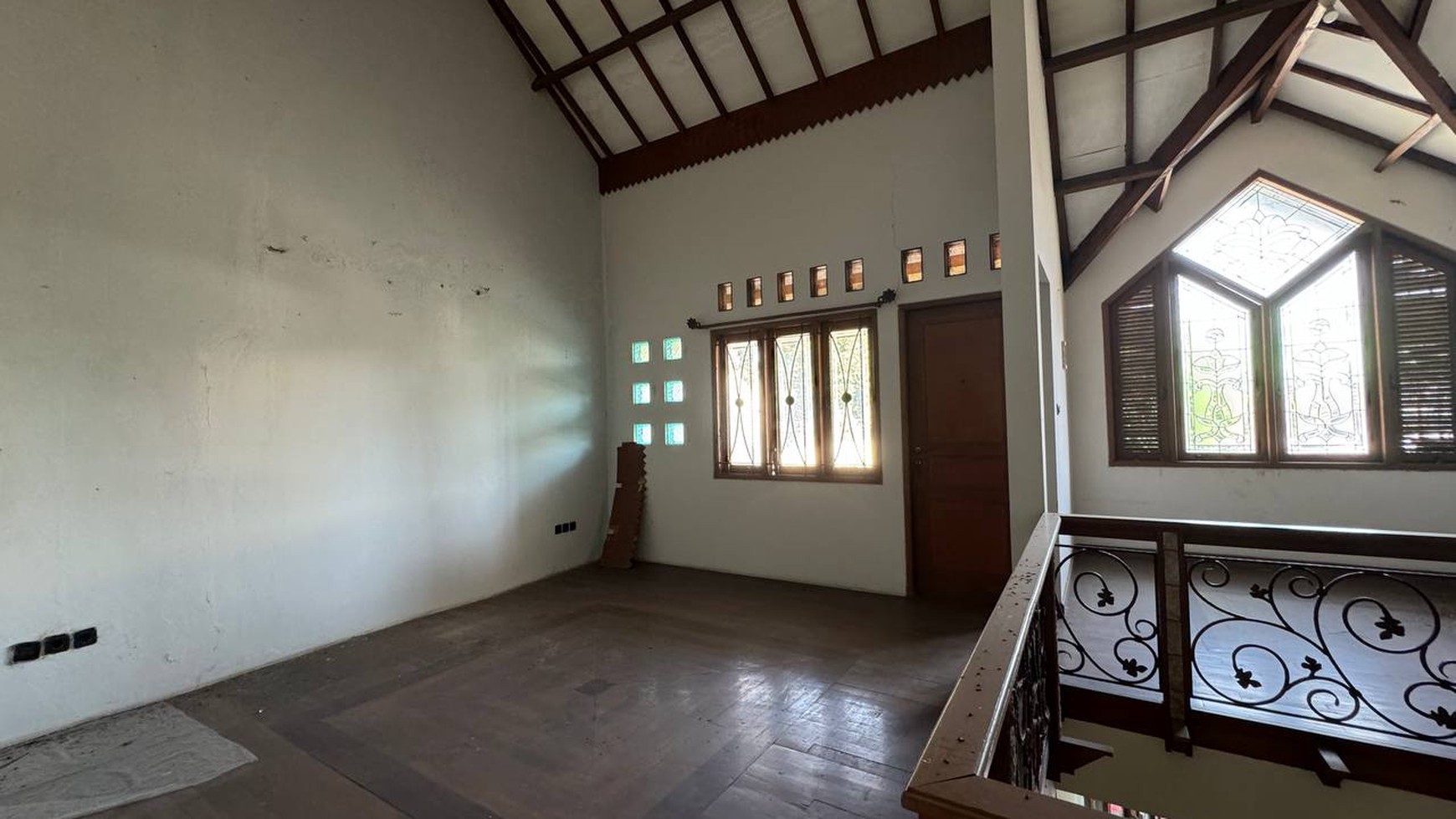 Pamulang estate rumah luas 180 kuldesak hoek