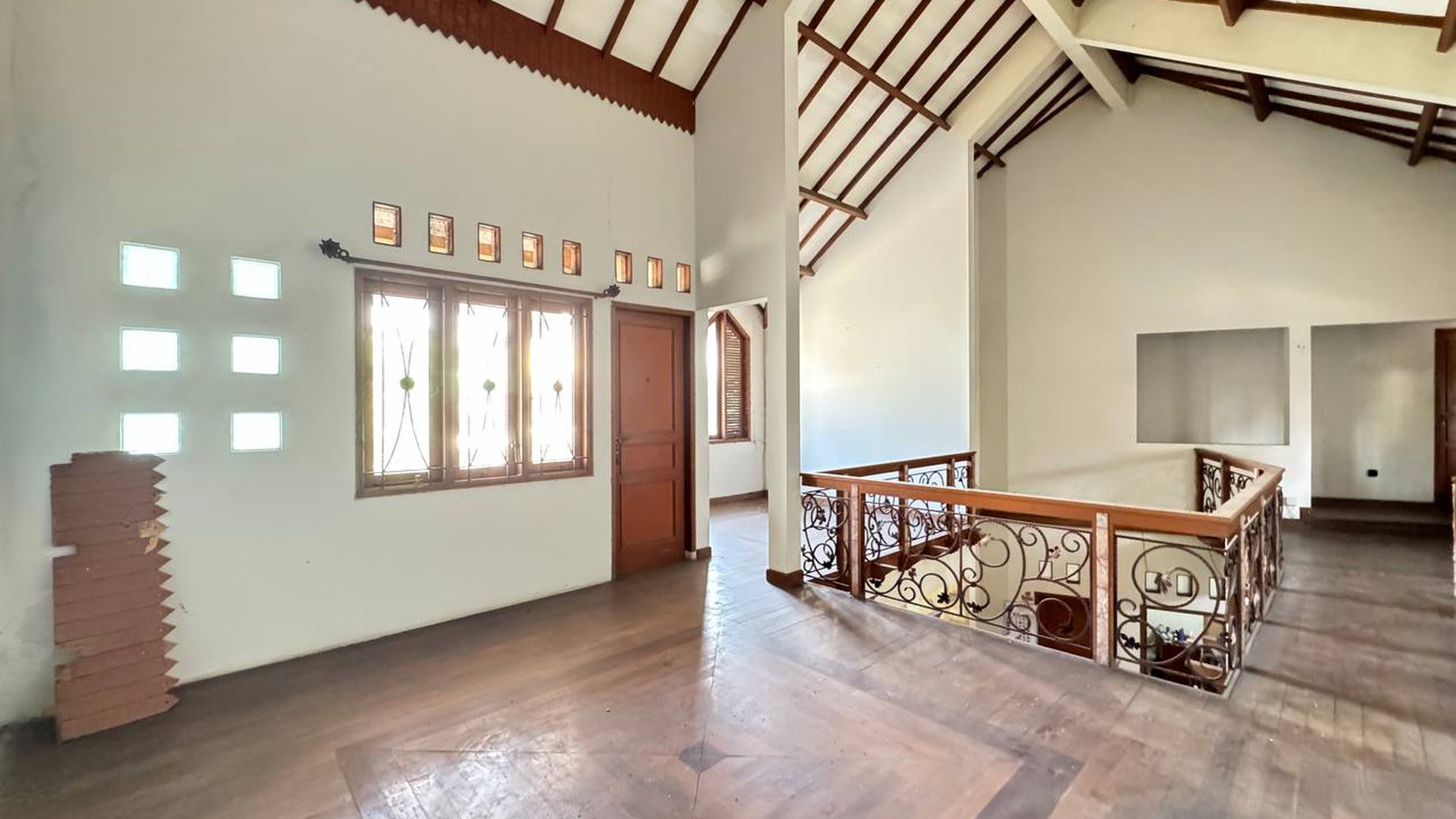 Pamulang estate rumah luas 180 kuldesak hoek