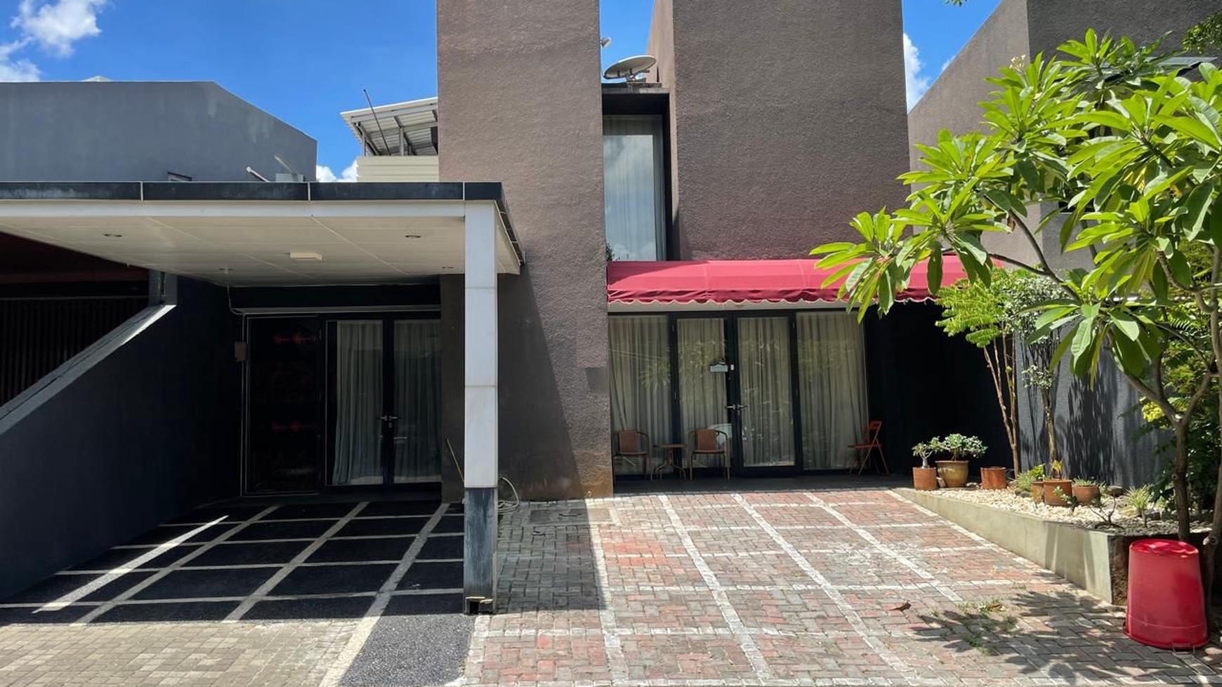 Rumah bagus, dan nyaman dalam cluster di Veteran