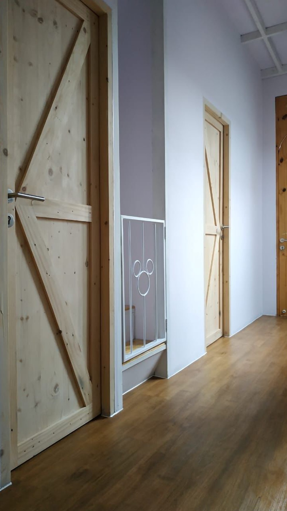 Rumah minimalis, cantik, siap huni di Veteran