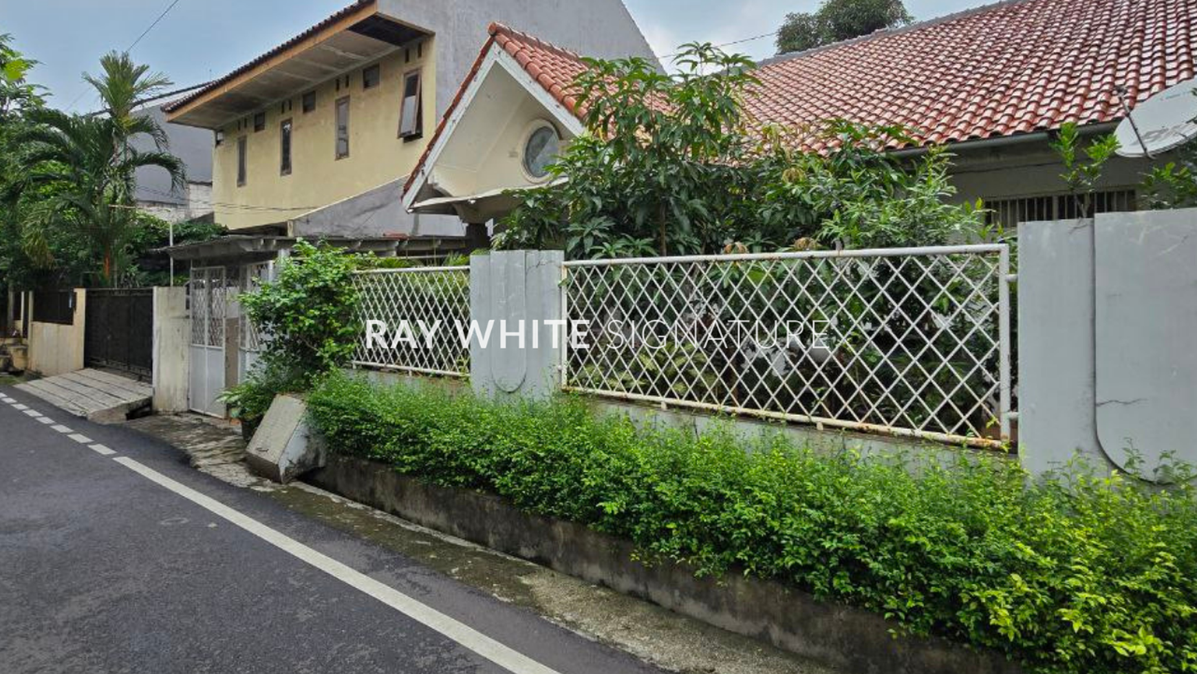 Rumah Hitung Tanah Area Cipete