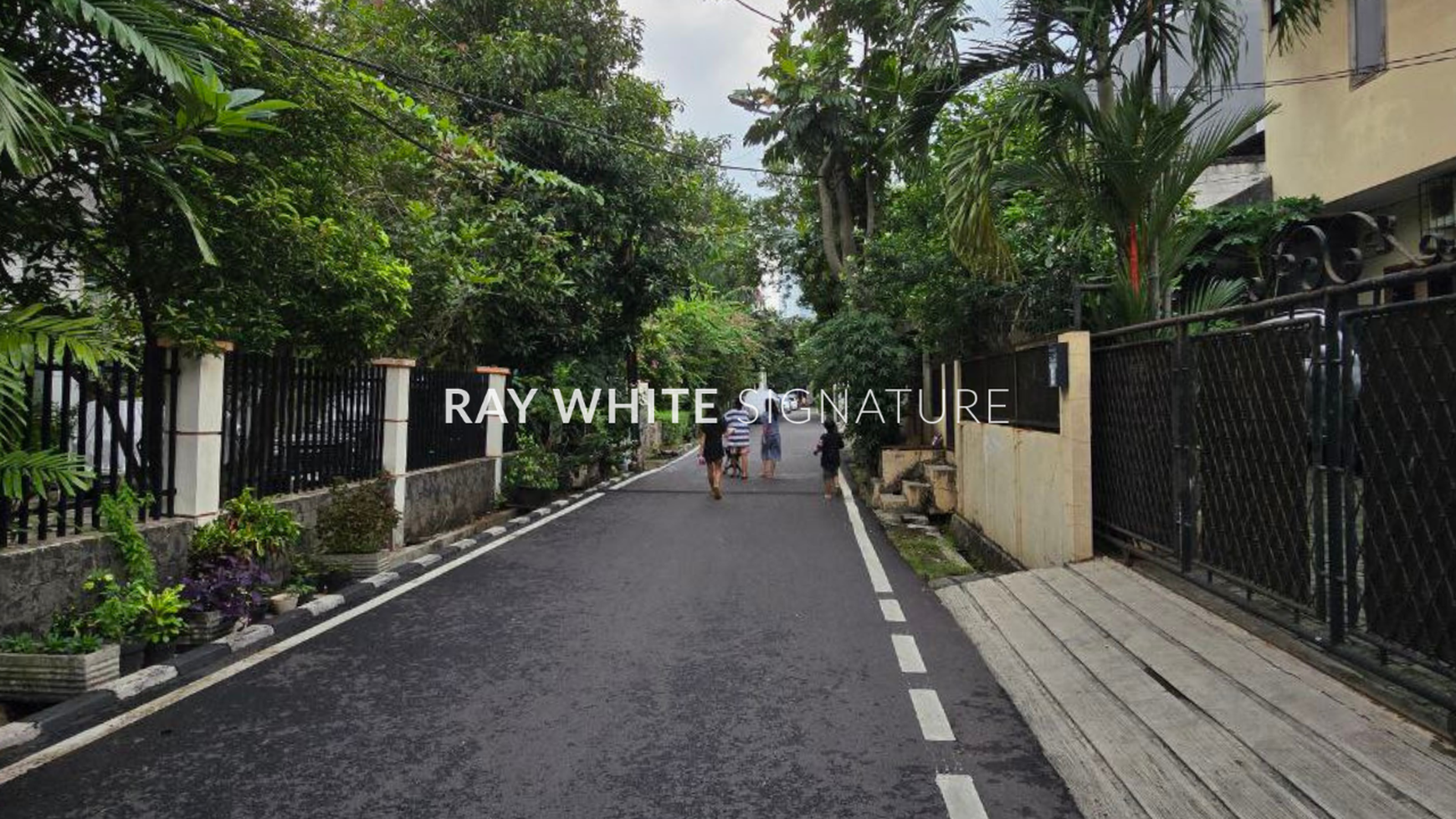 Rumah Hitung Tanah Area Cipete