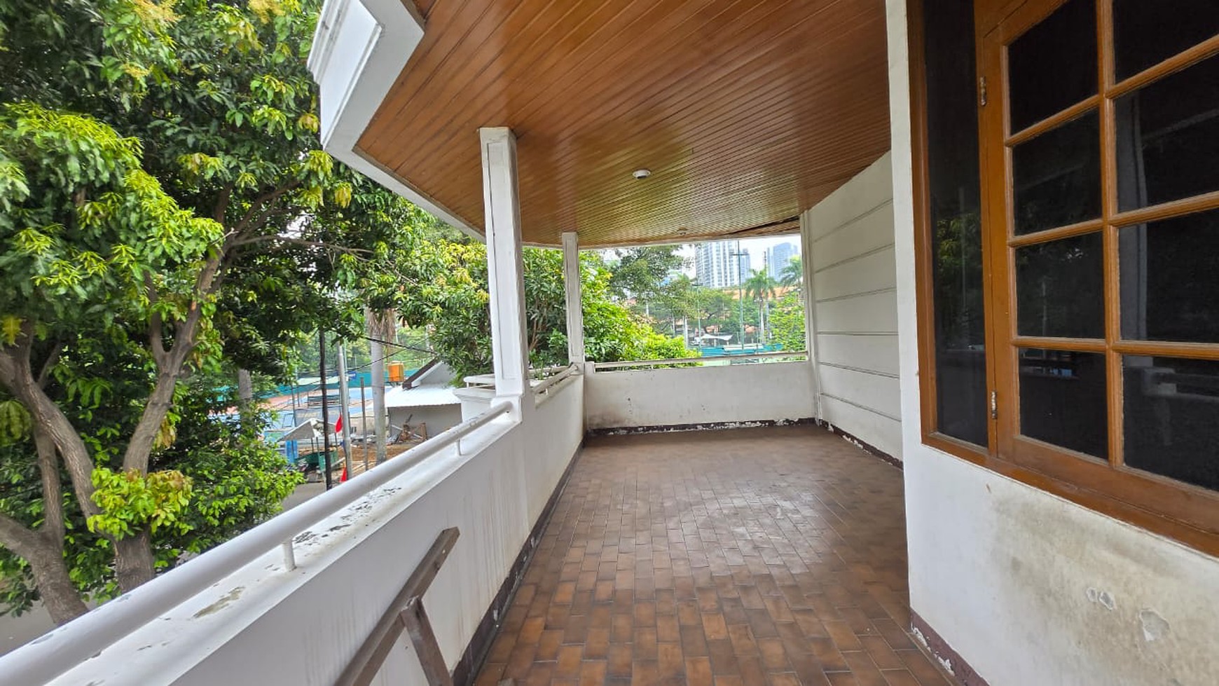 Rumah Hitung Tanah Area Cipete