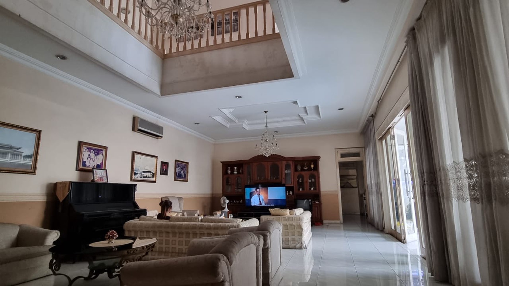 Rumah Hitung Tanah Area Cipete