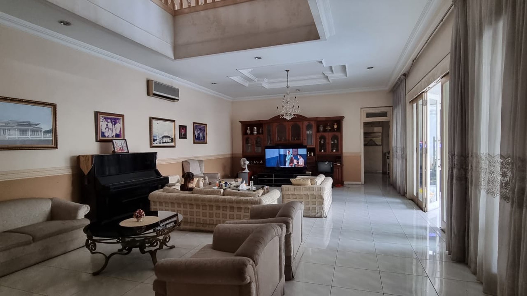 Rumah Hitung Tanah Area Cipete