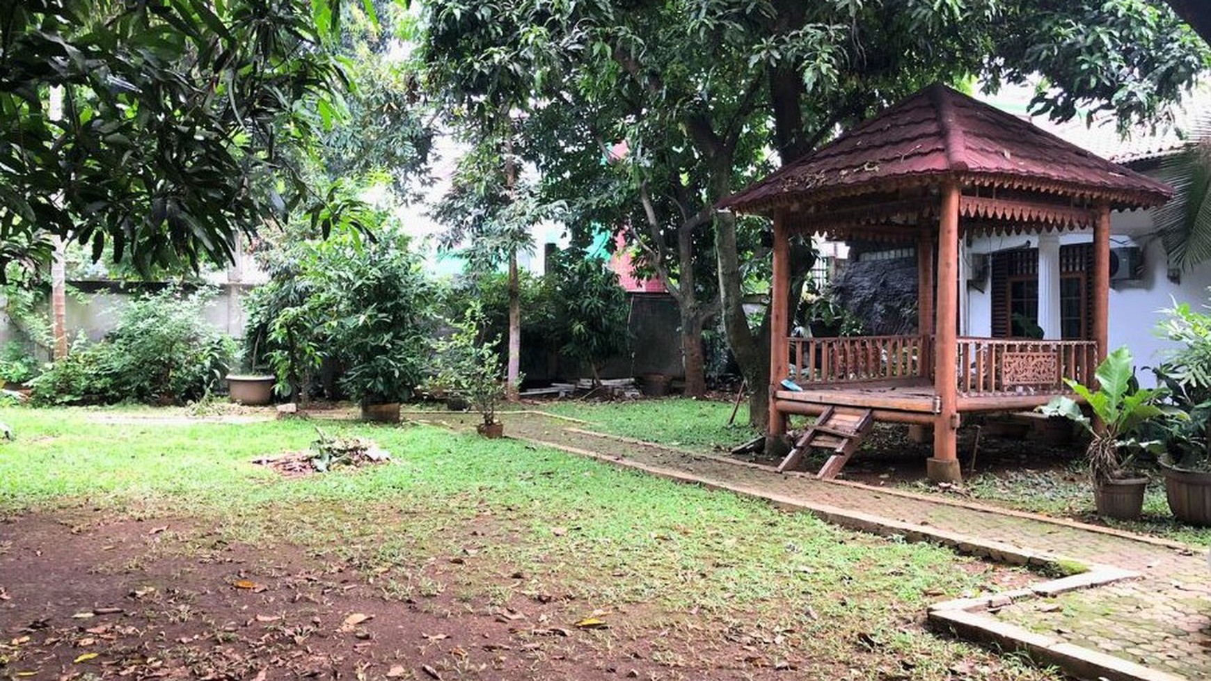 Rumah 1 Lantai di Lebak bulus dengan Suasana Asri dan Nyaman