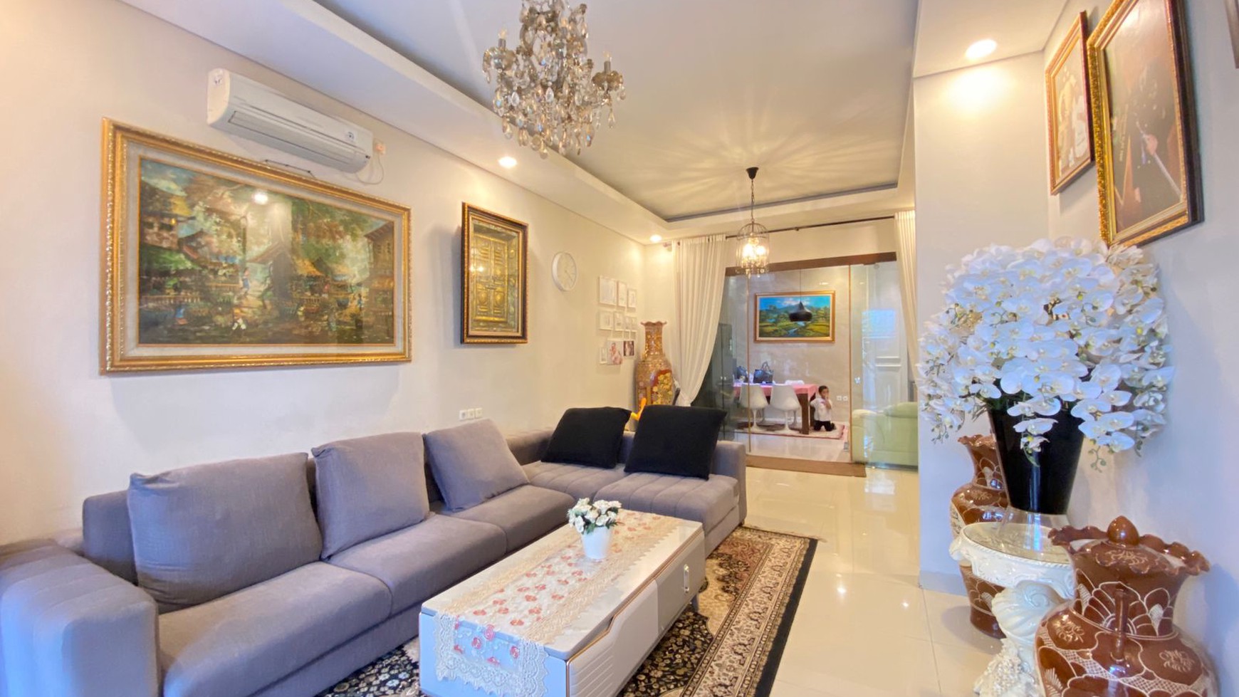 Rumah Minimalis Modern Super Cozy Semi Furnish di Cilandak, Jakarta Selatan