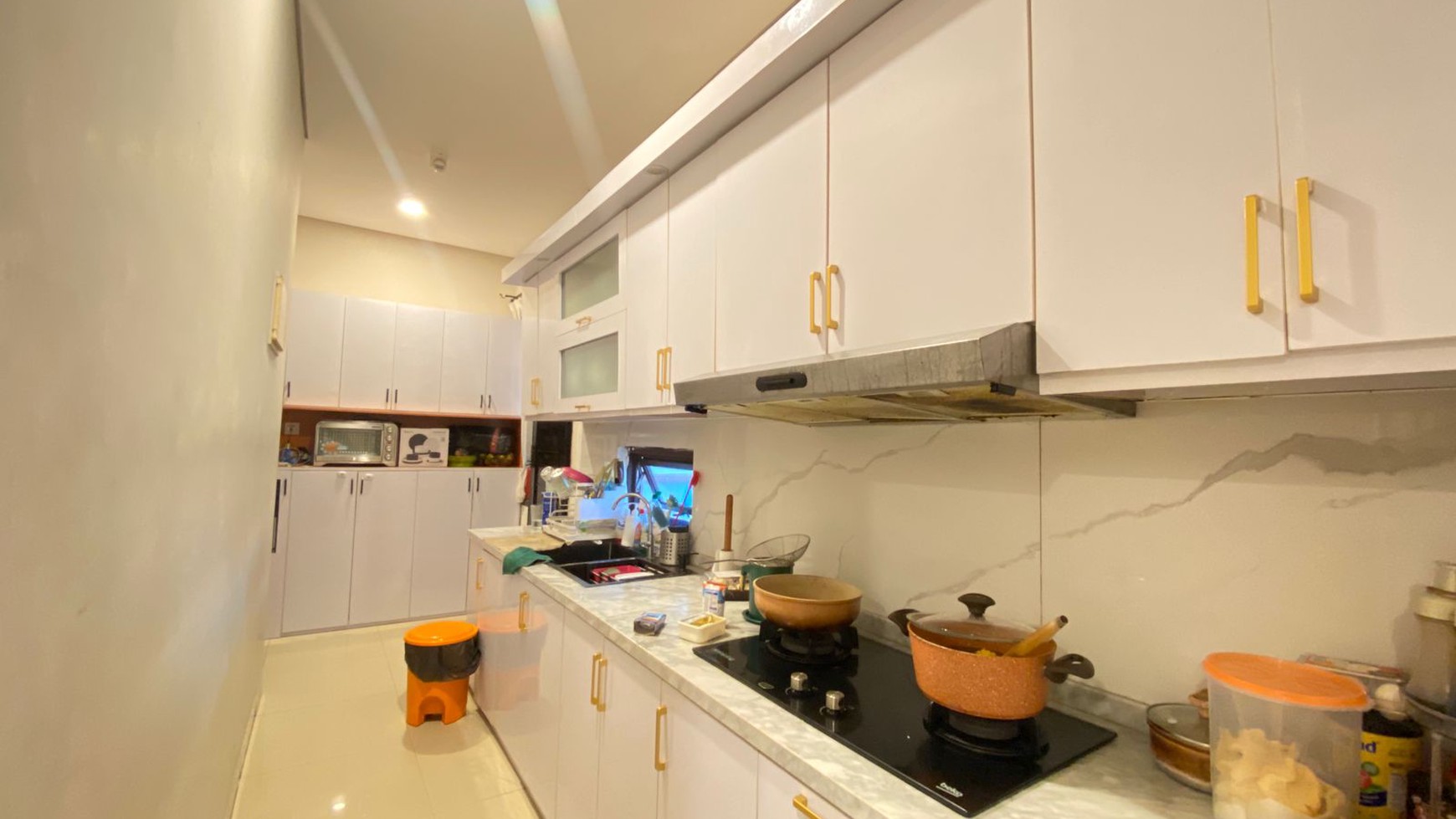 Rumah Minimalis Modern Super Cozy Semi Furnish di Cilandak, Jakarta Selatan