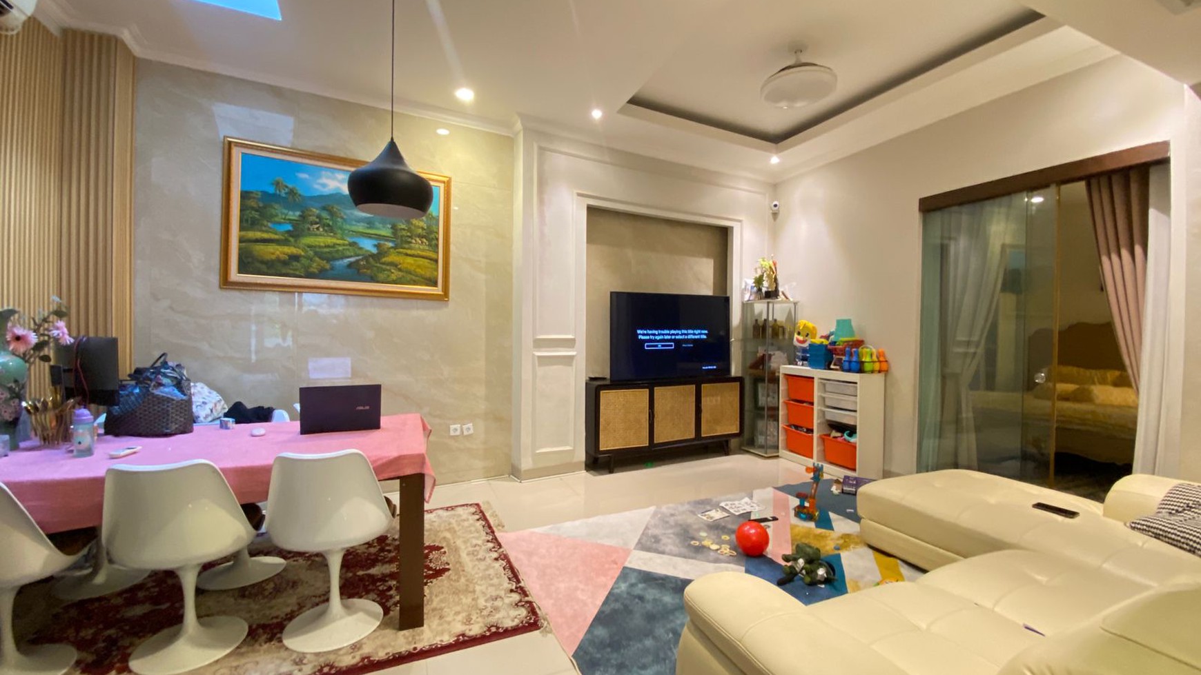 Rumah Minimalis Modern Super Cozy Semi Furnish di Cilandak, Jakarta Selatan