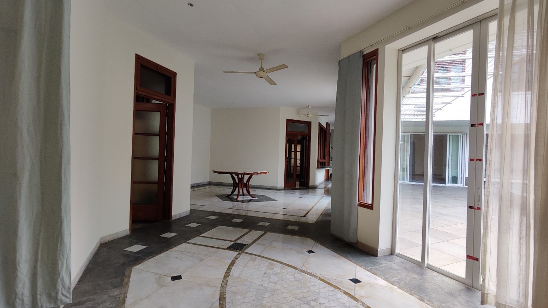 Rumah Mewah disewakan lokasi Premium Pondok indah 