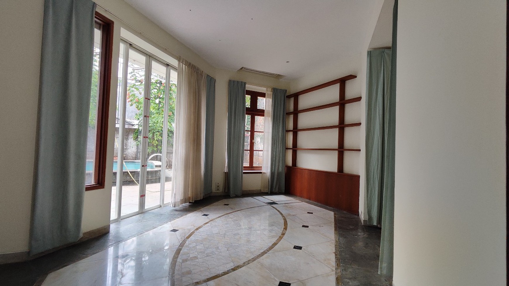 Rumah Mewah disewakan lokasi Premium Pondok indah 