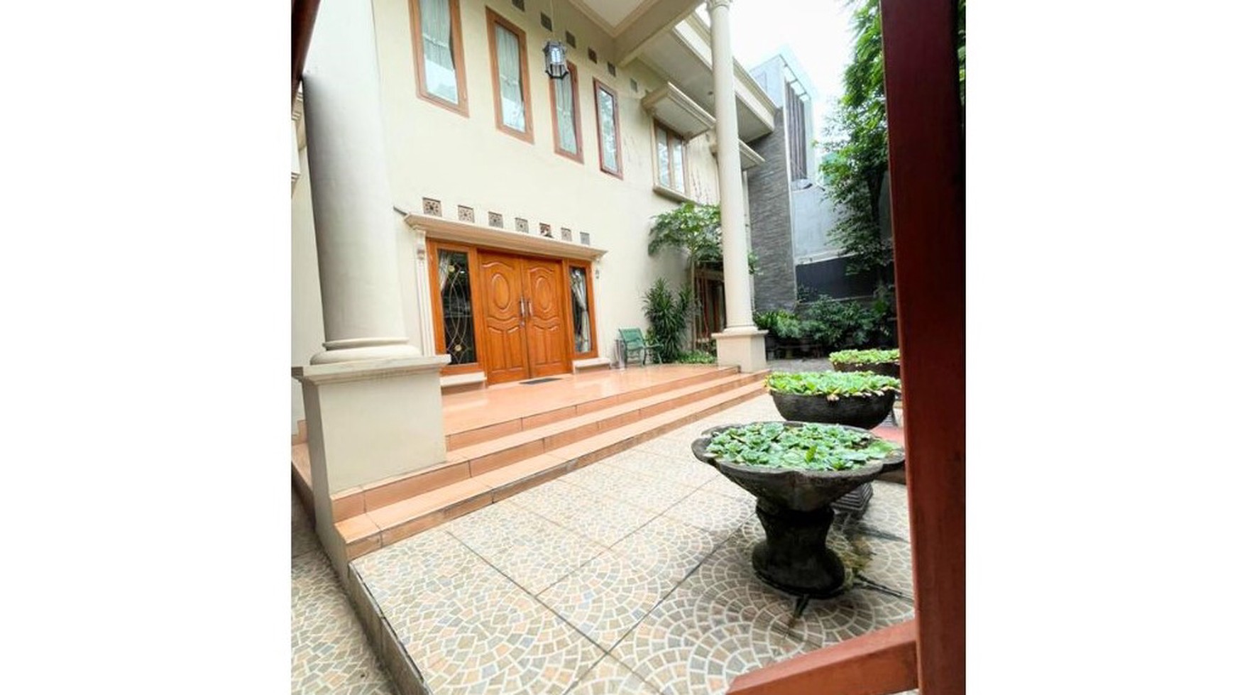 Rumah Mewah di Kebayoran Baru, Jakarta Selatan