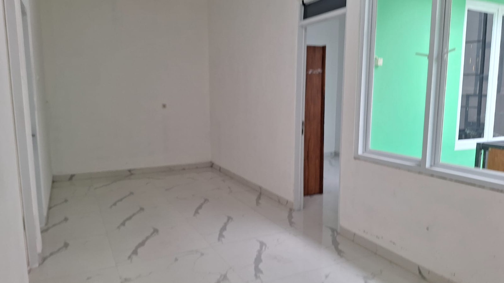 Rumah Baru 2 lantai minimalis siap huni di Taman Jatinegara Penggilingan