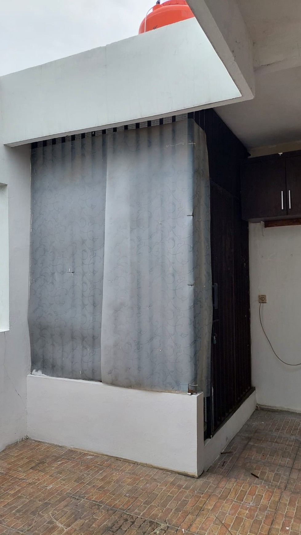  Rumah Tebet timur dalam semi furnished