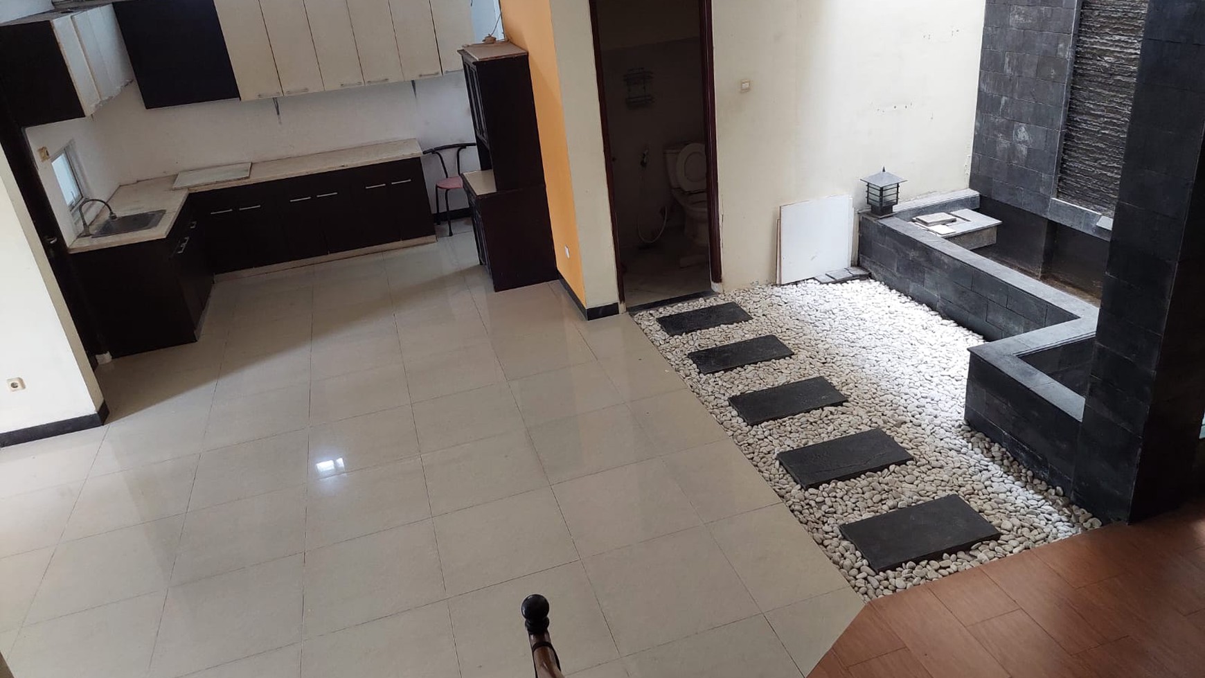  Rumah Tebet timur dalam semi furnished