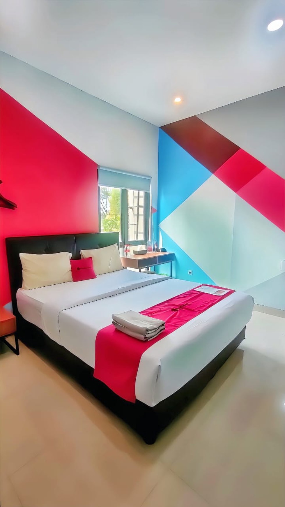 HOTEL AKTIF FULL FURNISH LOKASI DEKAT JL. KABUPATEN GAMPING SLEMAN