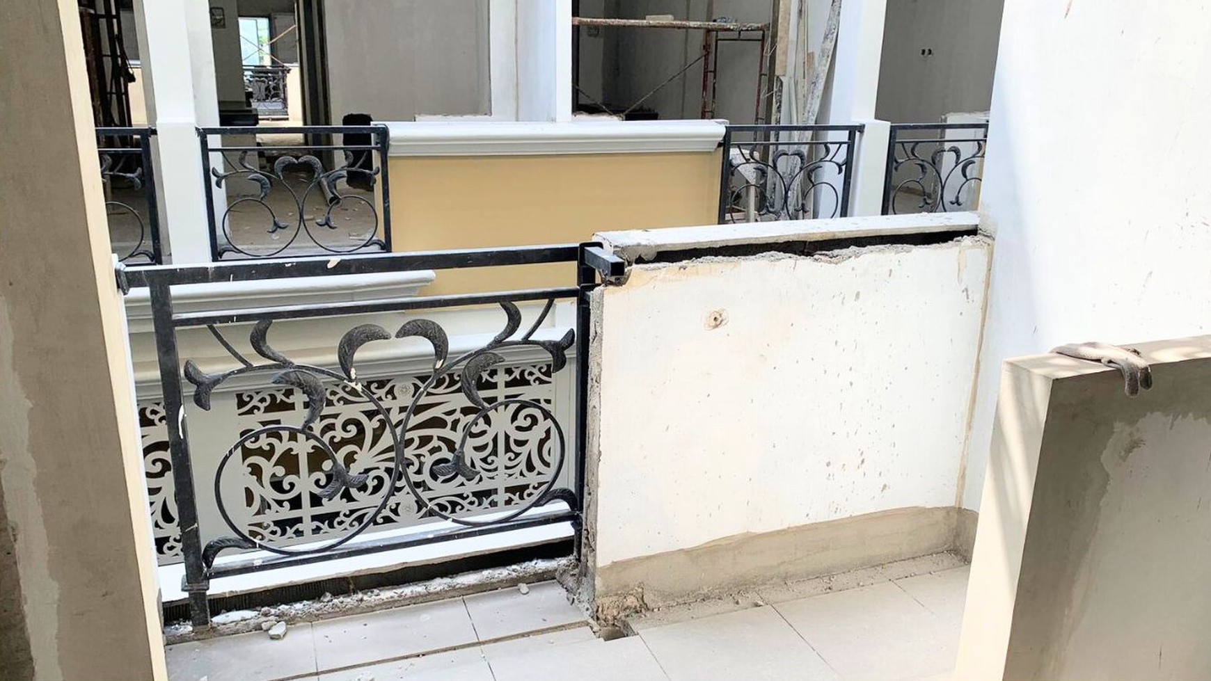 Rumah Hitung Tanah Area Cipete