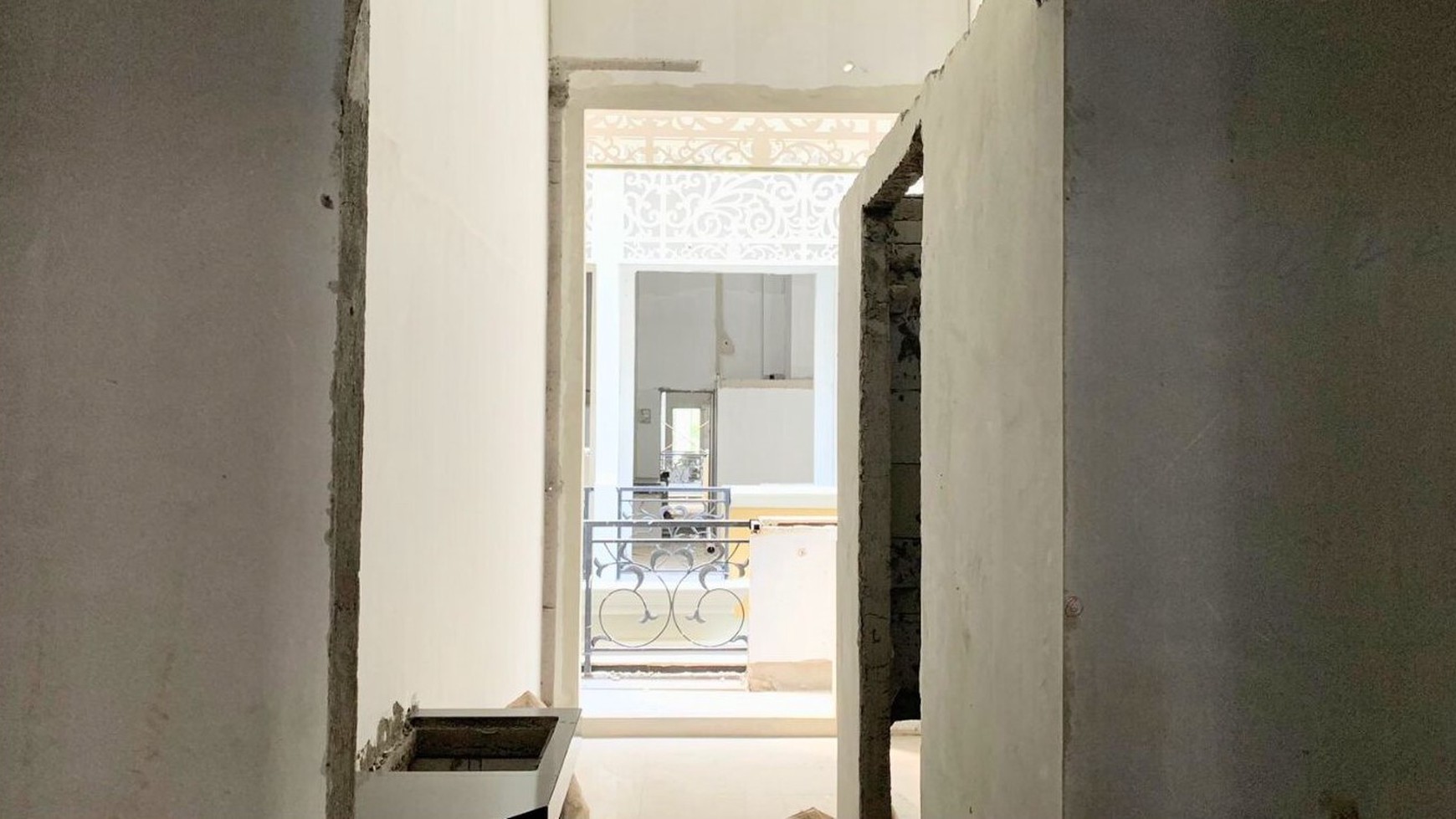 Rumah Hitung Tanah Area Cipete