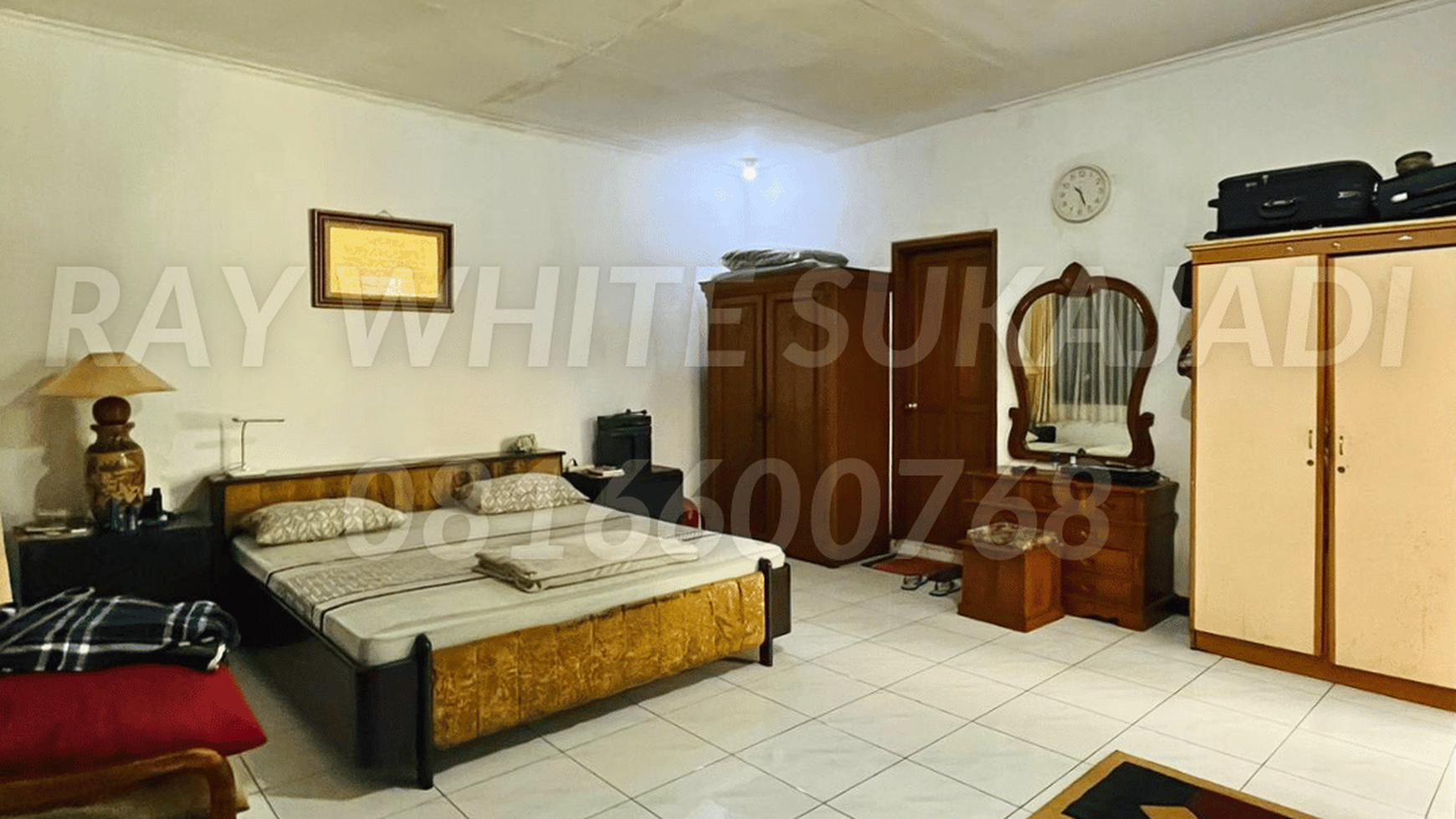 Rumah Hitung Tanah Area Cipete