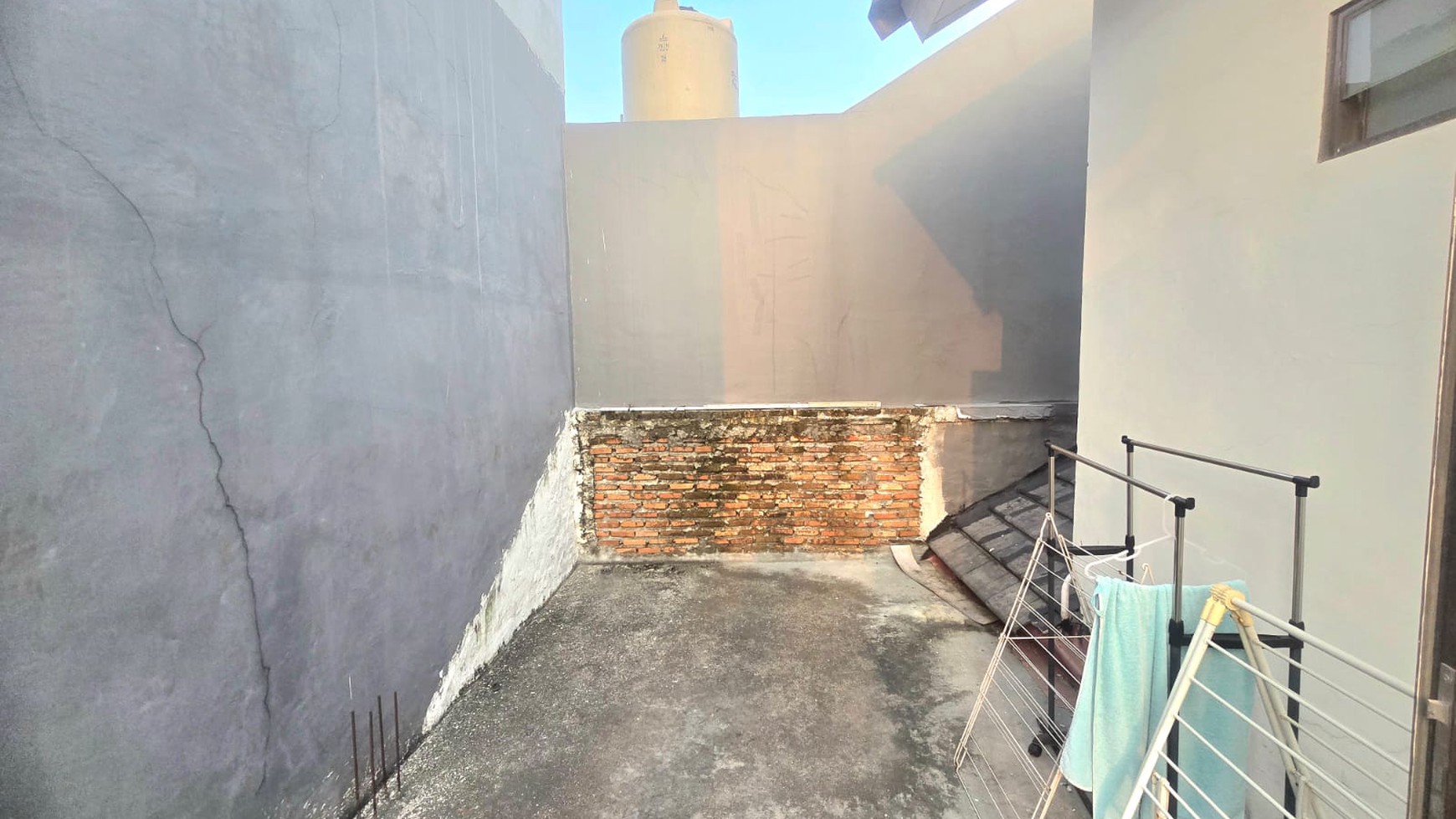 Rumah Hitung Tanah Area Cipete