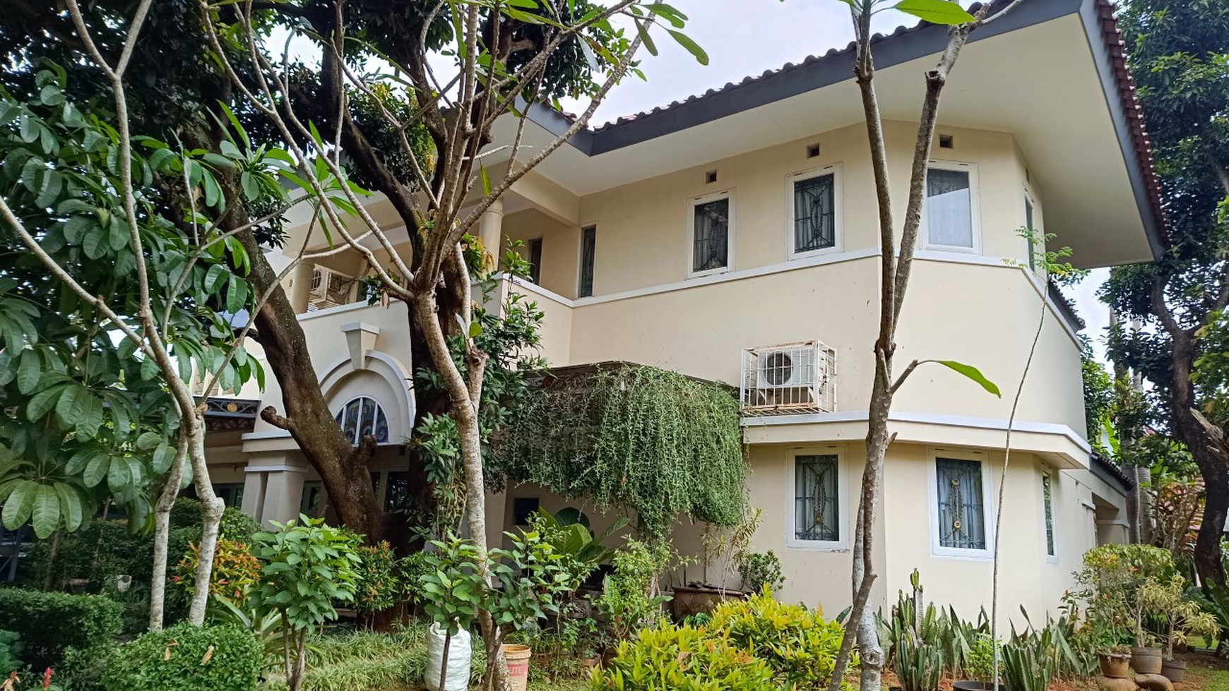 Rumah Taman Giri Loka, Bsd Serpong, Luas 615m2