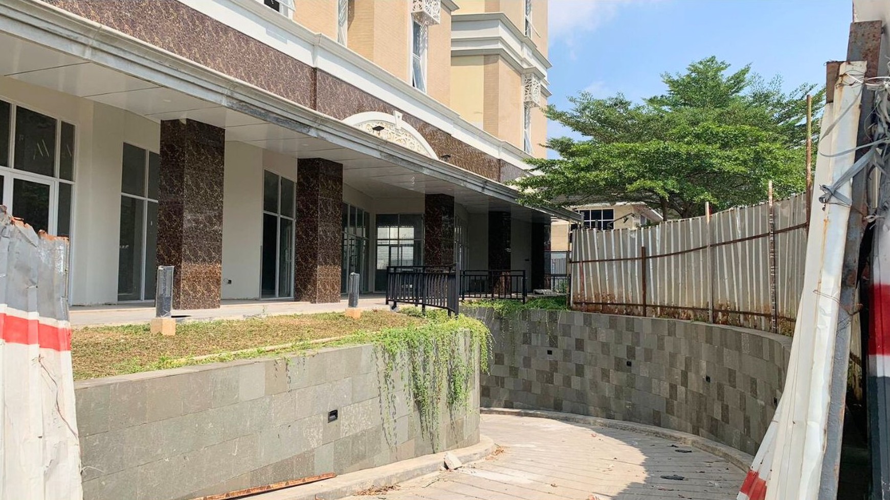 Apartment Mewah lantai 2 di Lokasi Bergengsi Lebak Bulus, Jakarta Selatan