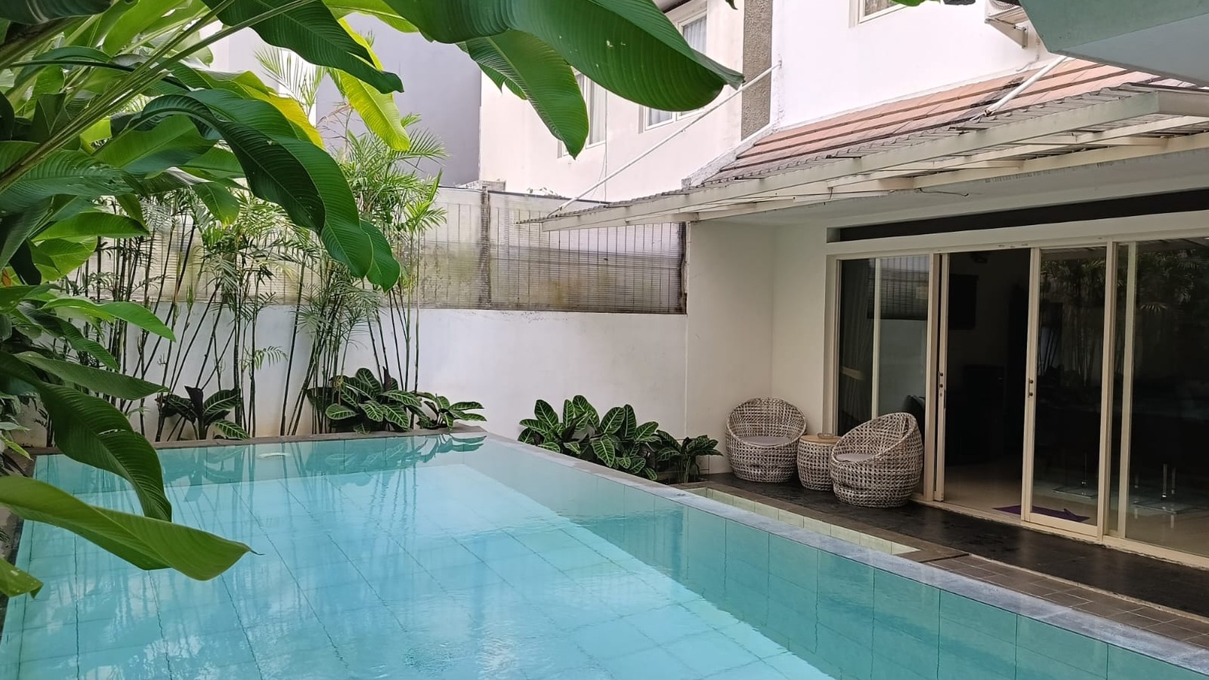 Villa Lux ada Kolam Renang di Resor Dago Pakar