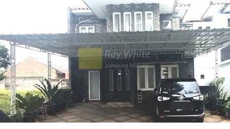 Dijual Tanah dan bangunan rumah 2 Lantai Way Halim