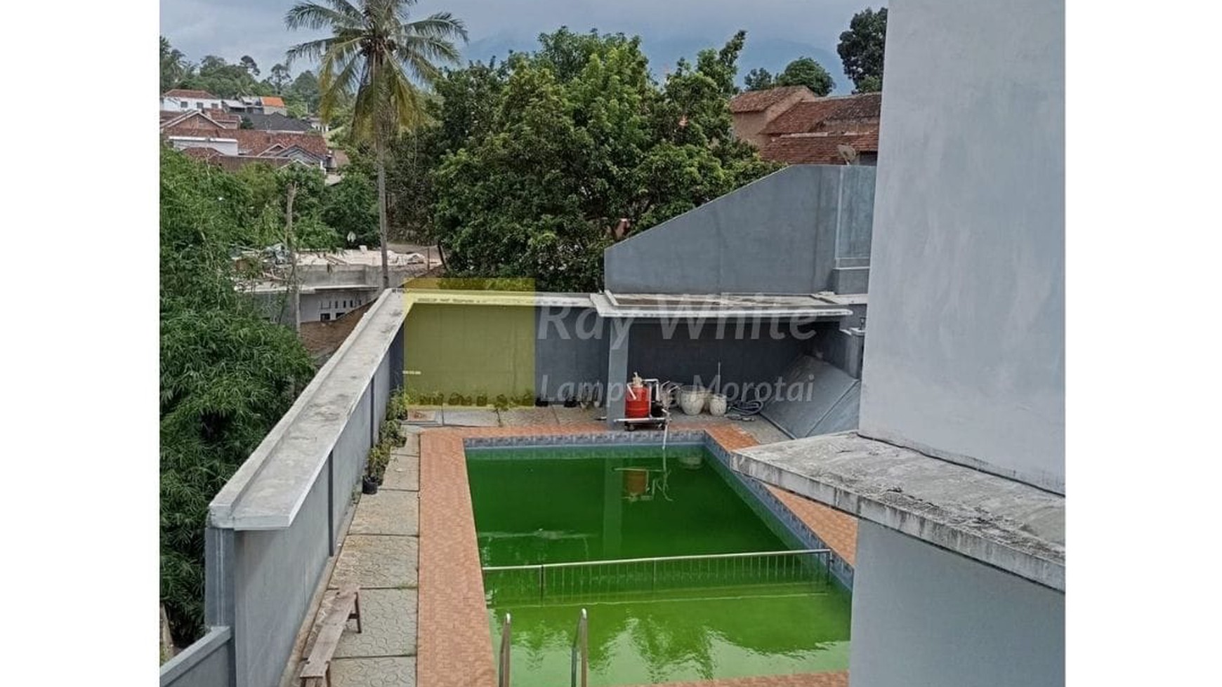 di jual rumah kolam renang ai